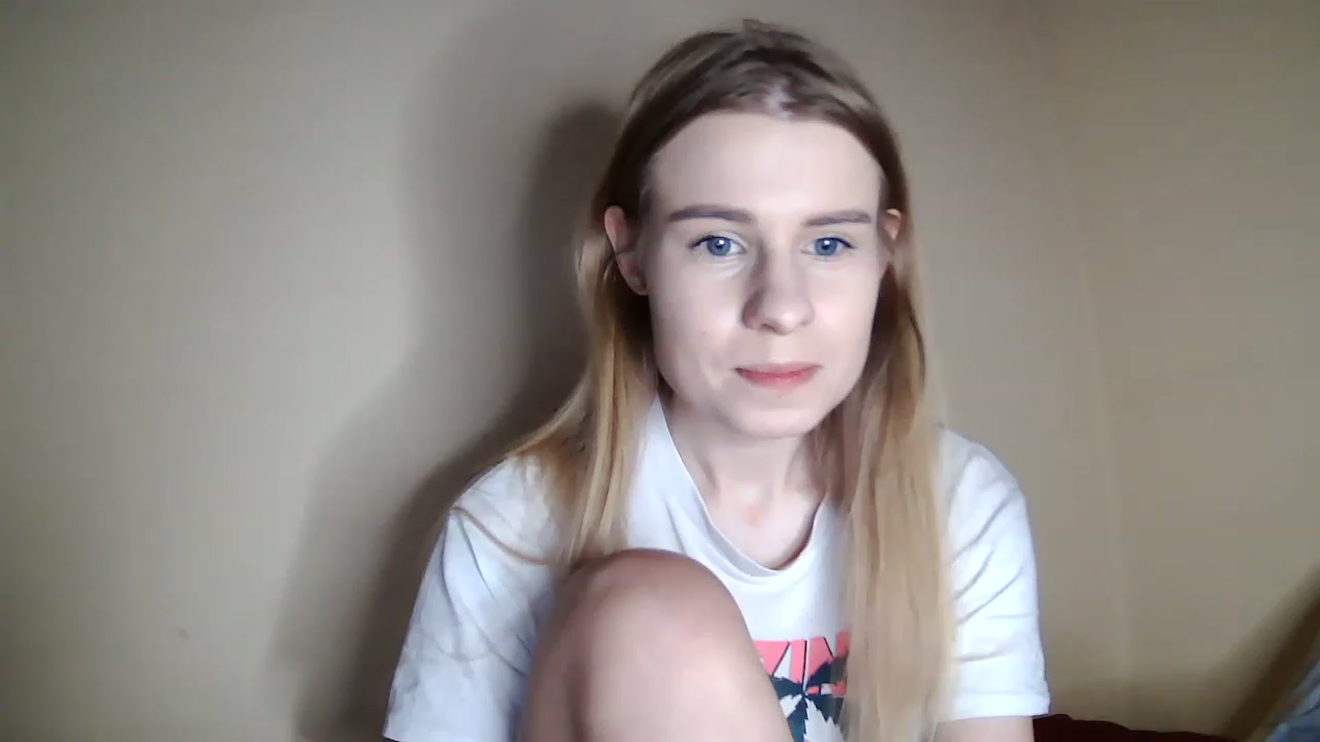 Gallery image thumbnail from craazy_bunny's myfreecams stream on, 01/05/2023, 14:31 image 10 of 20