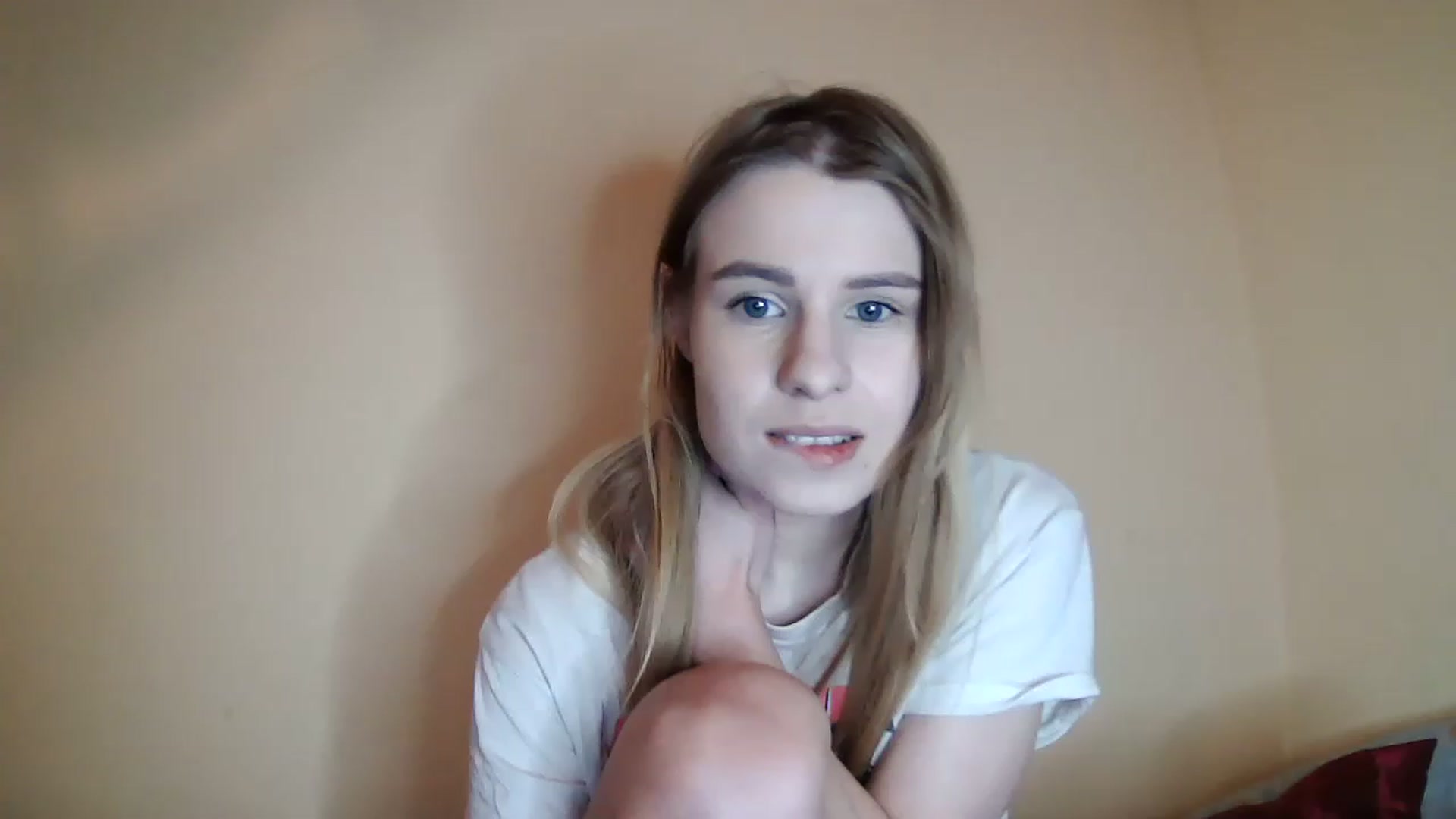 Gallery image thumbnail from craazy_bunny's myfreecams stream on, 01/06/2023, 15:46 image 16 of 20