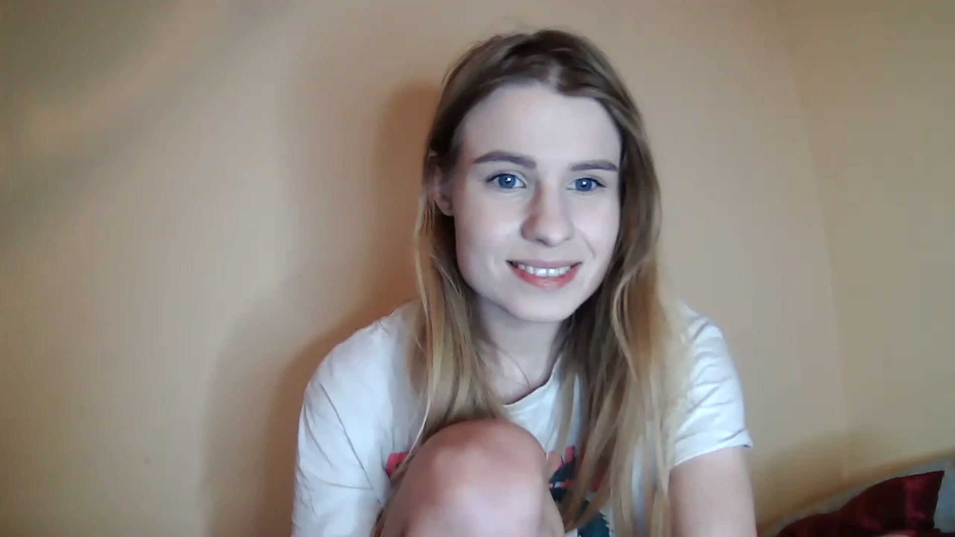 Gallery image thumbnail from craazy_bunny's myfreecams stream on, 01/06/2023, 15:46 image 17 of 20