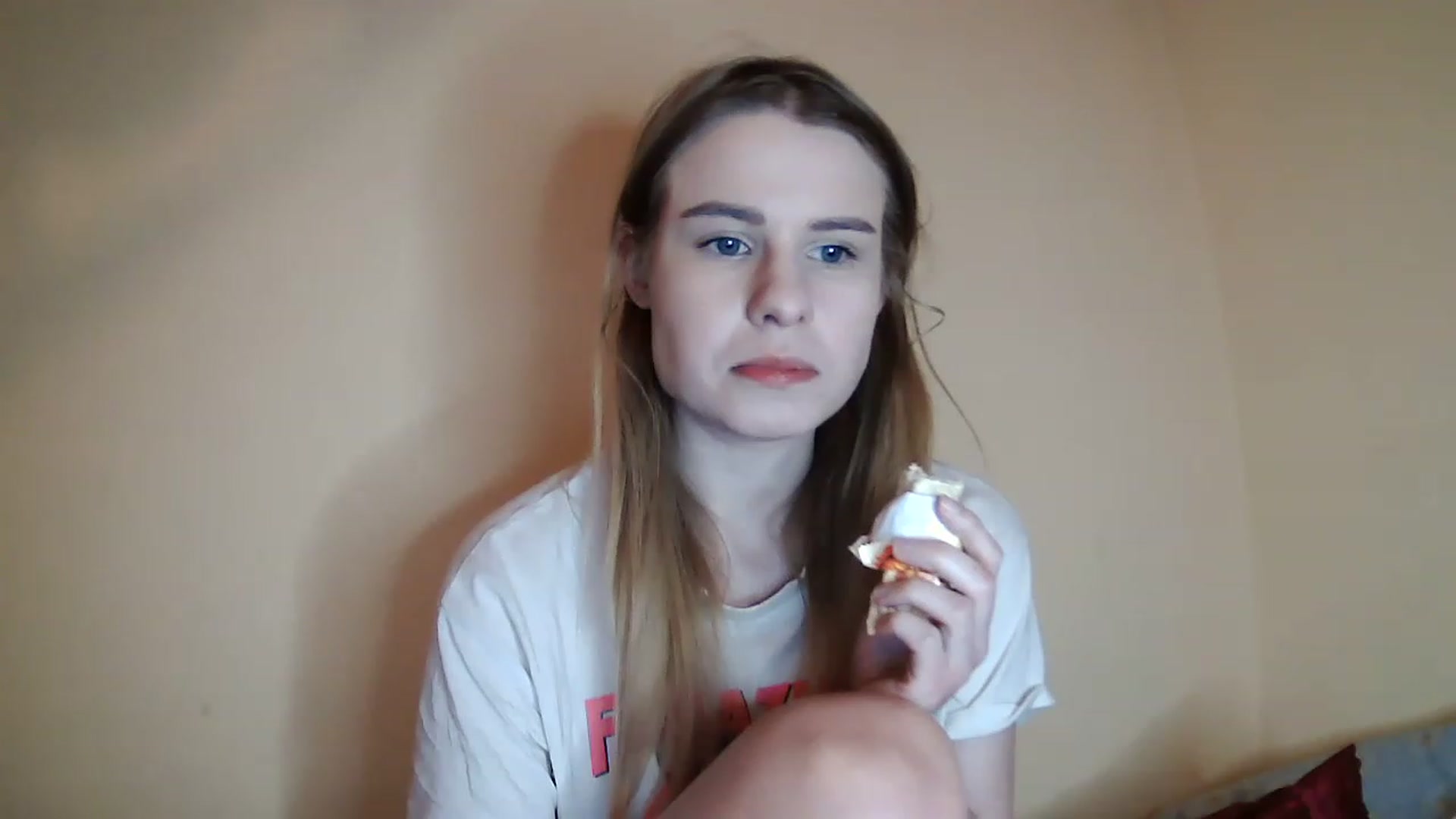 Gallery image thumbnail from craazy_bunny's myfreecams stream on, 01/06/2023, 16:45 image 9 of 20