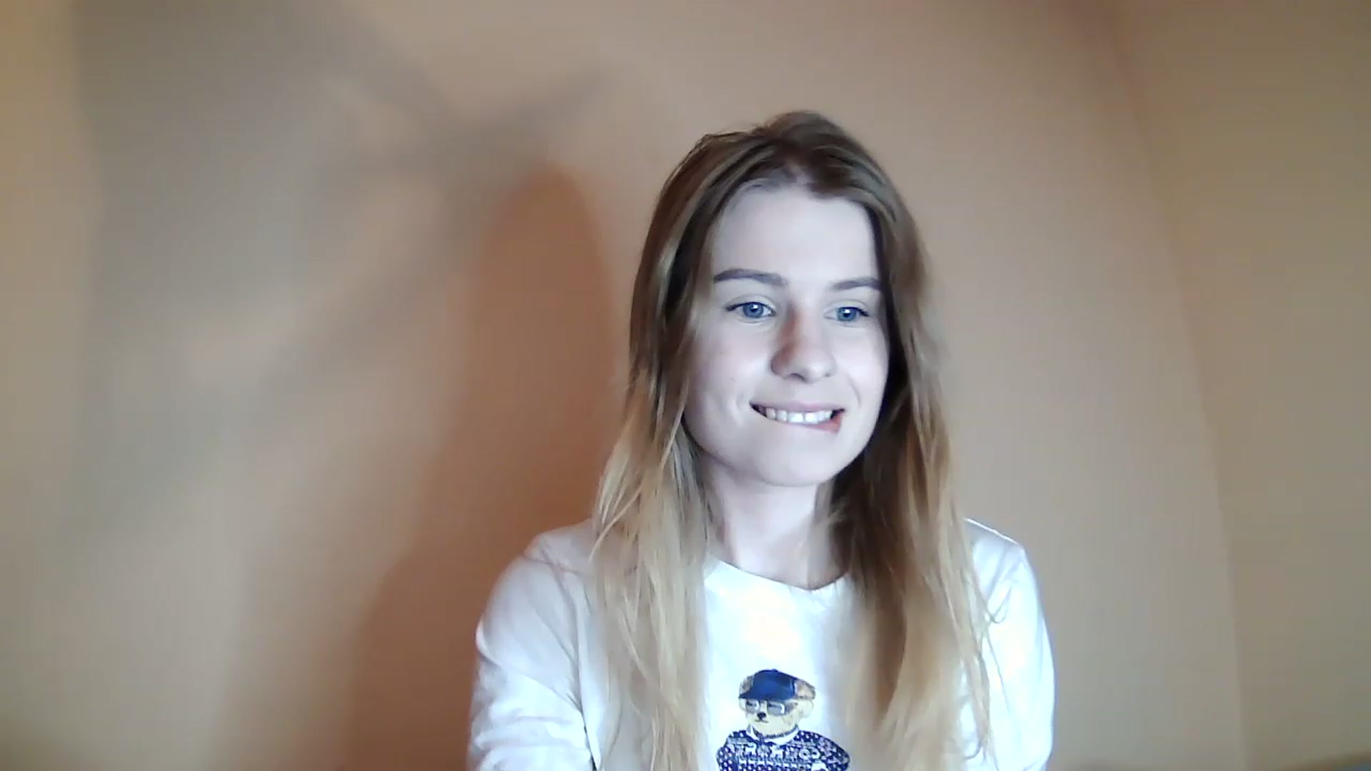 Gallery image thumbnail from craazy_bunny's myfreecams stream on, 01/12/2023, 15:11 image 3 of 20