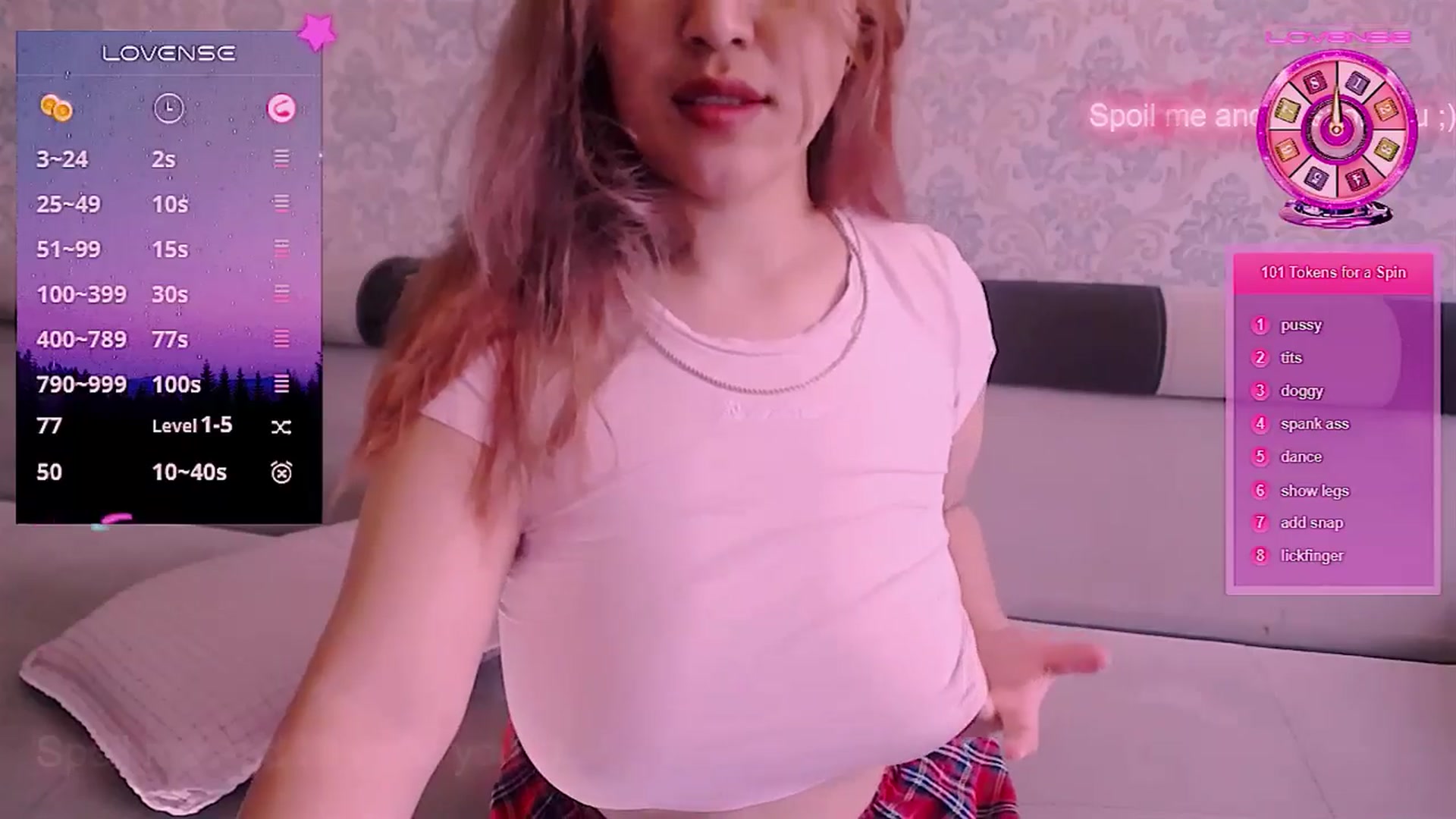 Gallery image thumbnail from crazy_moon's myfreecams stream on, 05/25/2025, 07:07 image 16 of 20