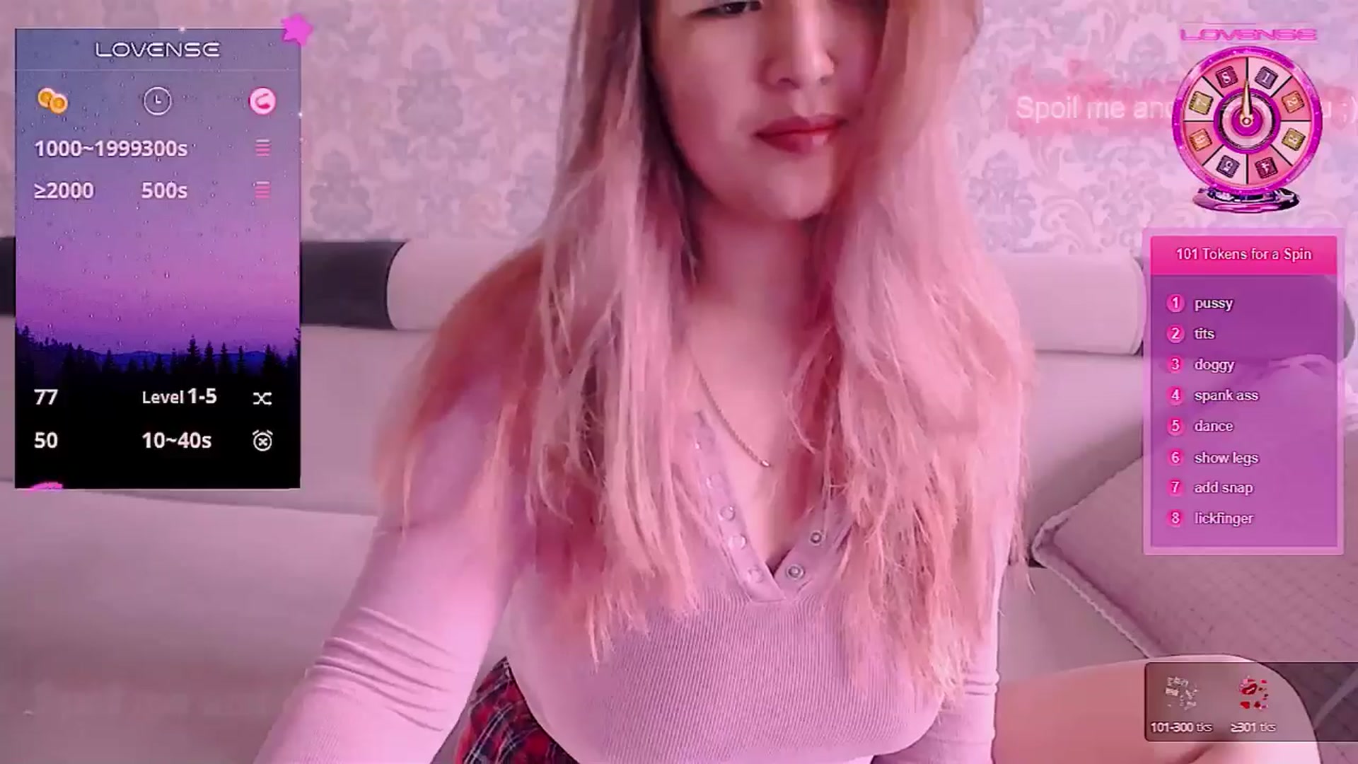 Gallery image thumbnail from crazy_moon's myfreecams stream on, 05/26/2025, 06:06 image 6 of 20