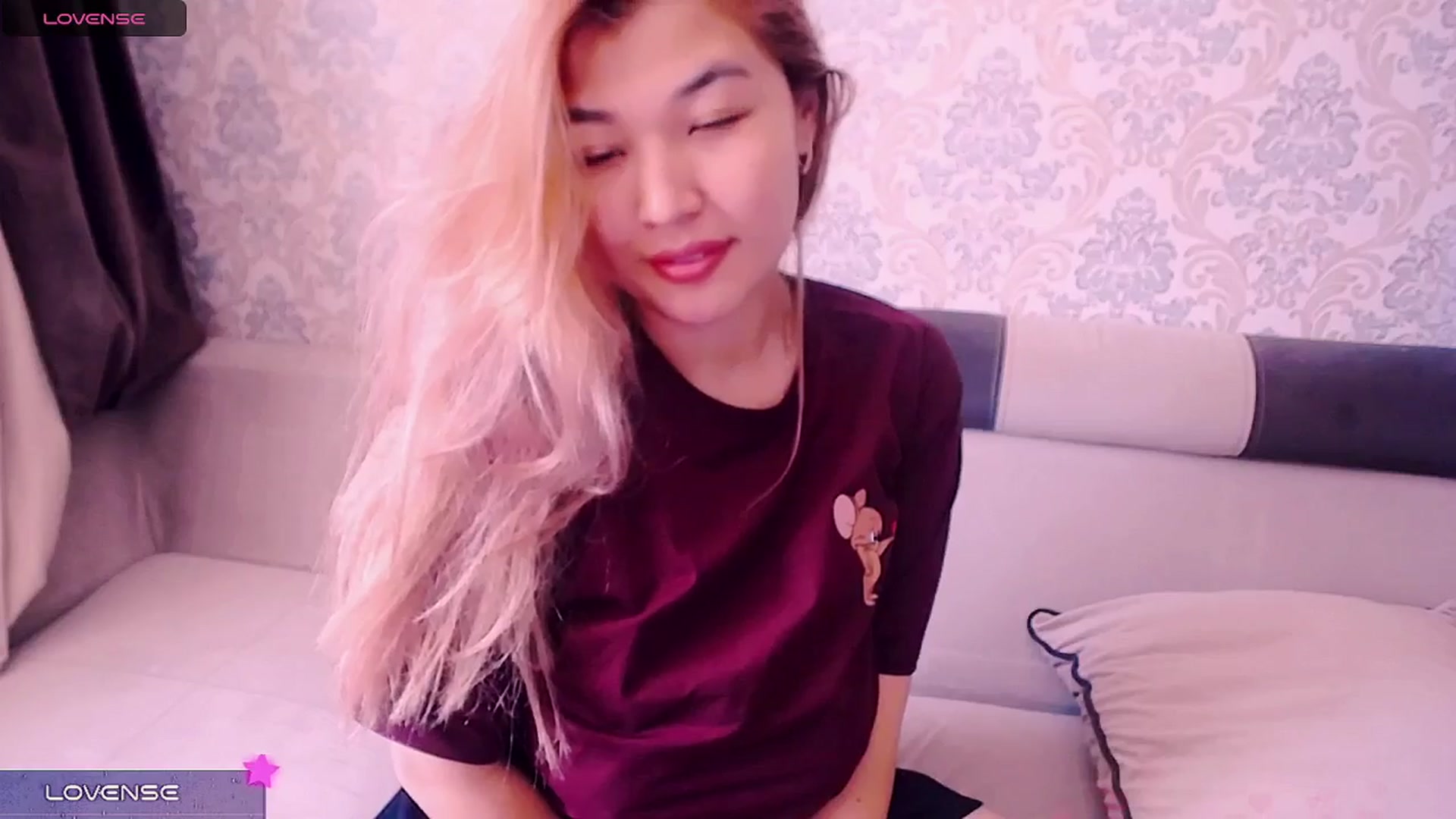 Gallery image thumbnail from crazy_moon's myfreecams stream on, 06/16/2025, 07:57 image 20 of 20