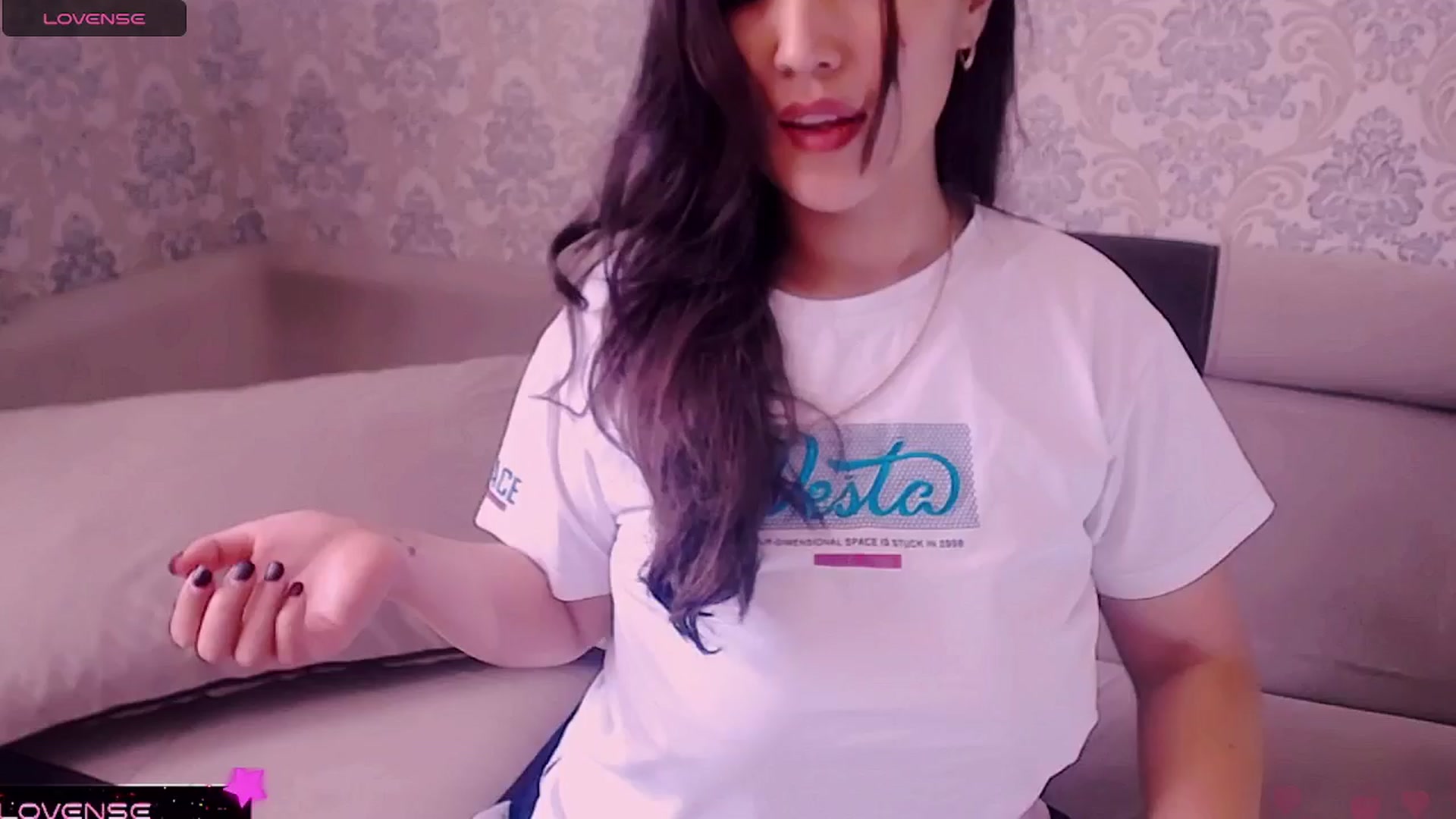 Gallery image thumbnail from crazy_moon's myfreecams stream on, 06/30/2025, 08:17 image 15 of 20