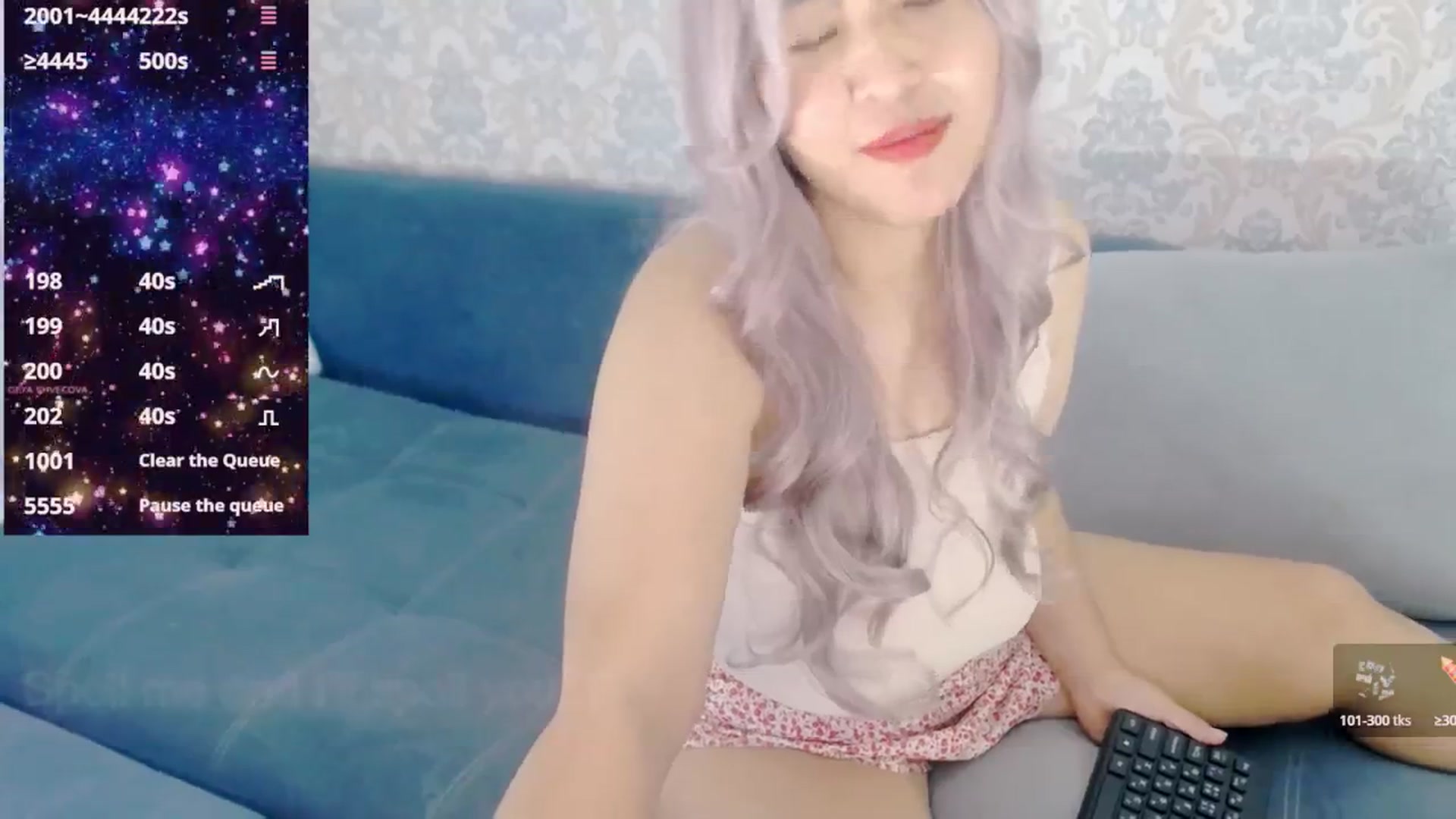 Gallery image thumbnail from crazy_moon's myfreecams stream on, 02/19/2026, 07:46 image 18 of 20