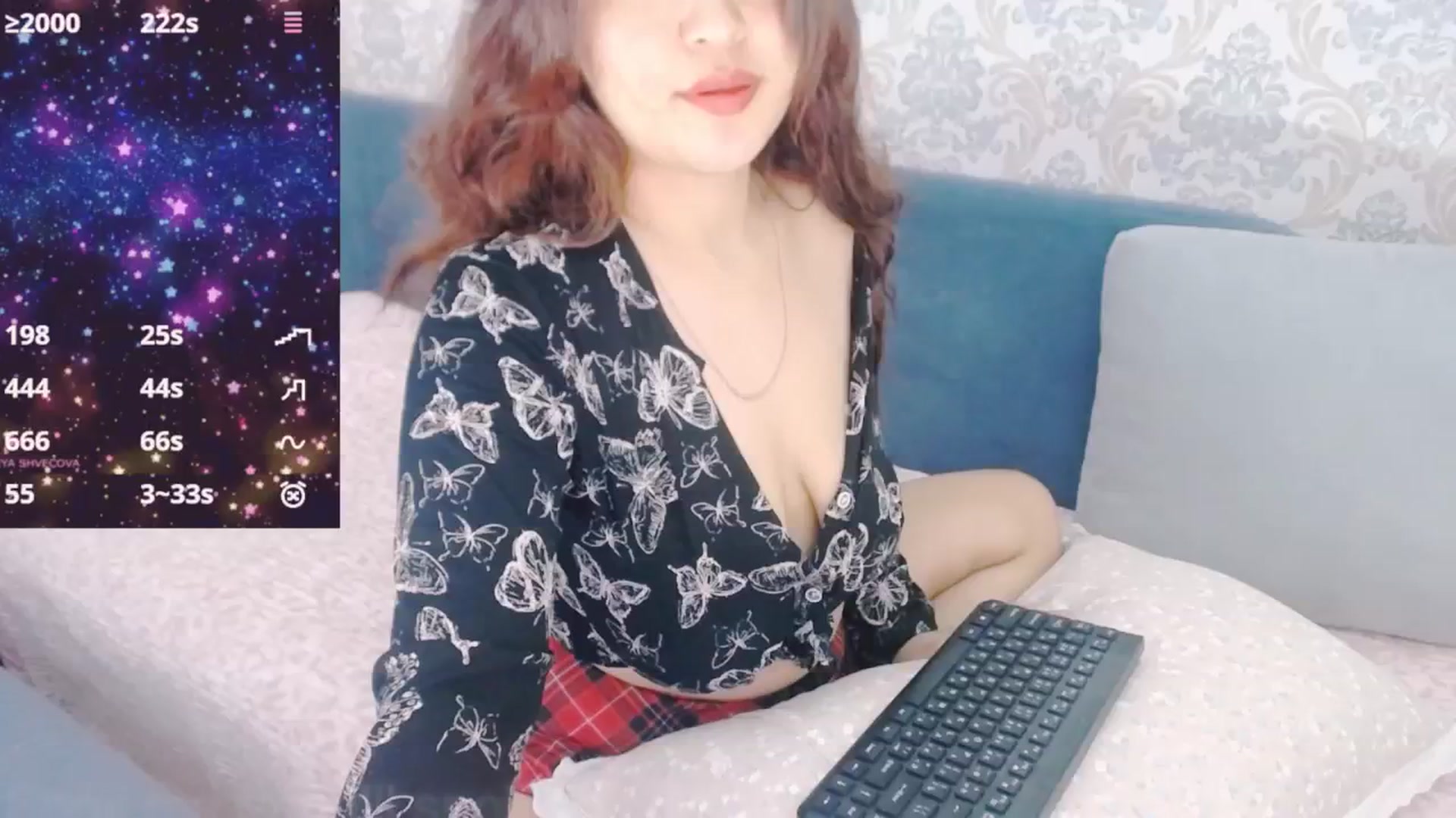 Gallery image thumbnail from crazy_moon's myfreecams stream on, 03/12/2026, 08:33 image 13 of 20