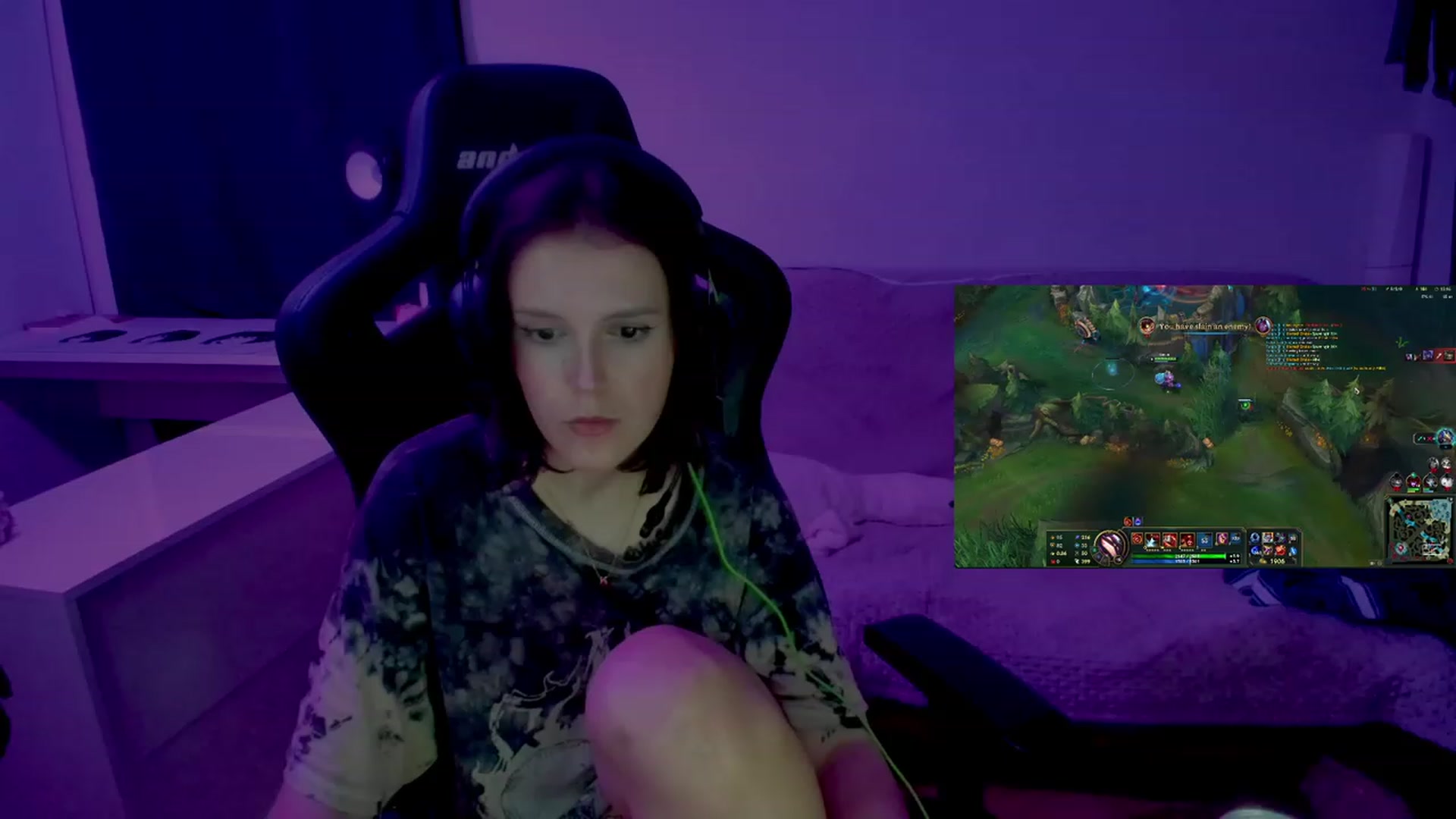 Gallery image thumbnail from crybabyKys's myfreecams stream on, 10/31/2023, 01:27 image 5 of 20