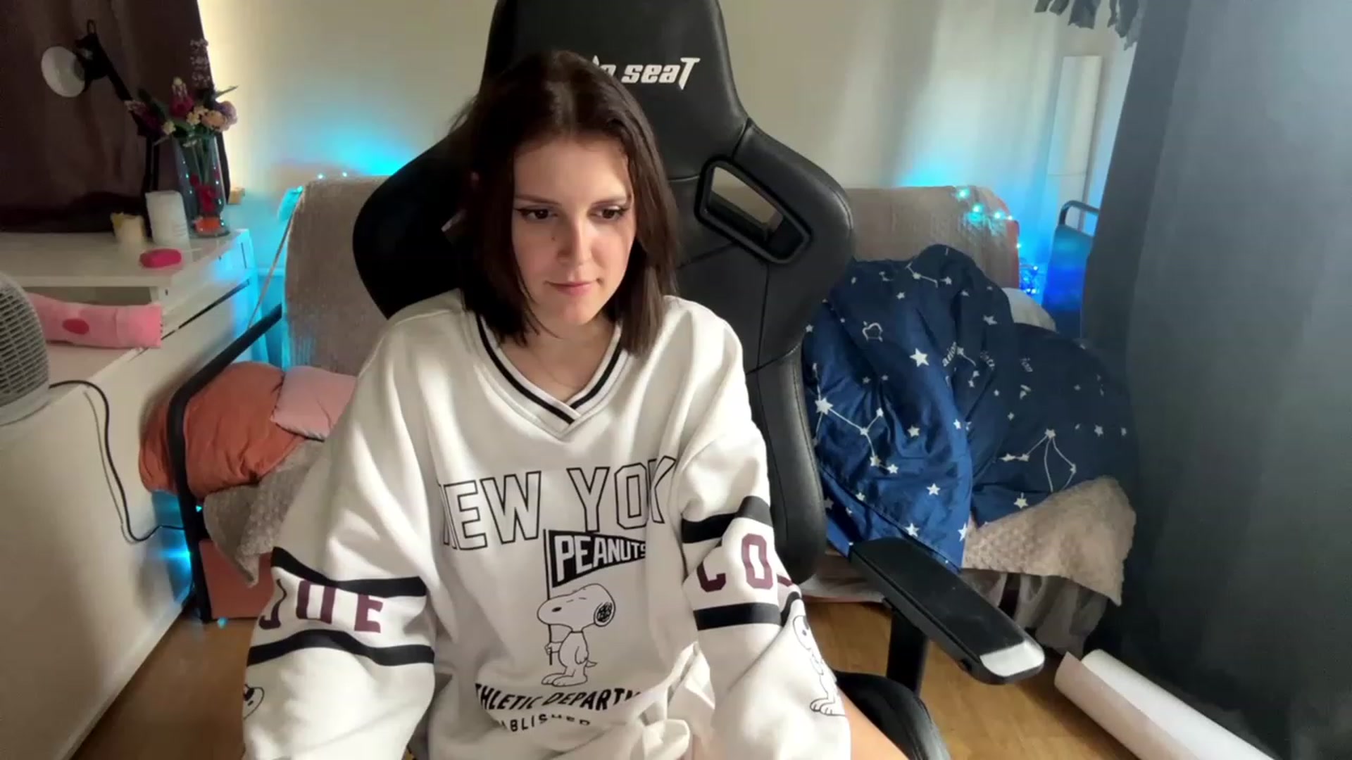 Gallery image thumbnail from crybabyKys's myfreecams stream on, 11/15/2023, 09:33 image 10 of 20