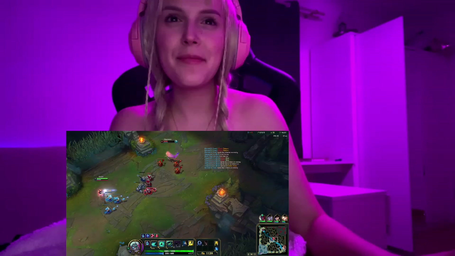 Gallery image thumbnail from crybabyKys's myfreecams stream on, 11/21/2023, 21:26 image 13 of 20