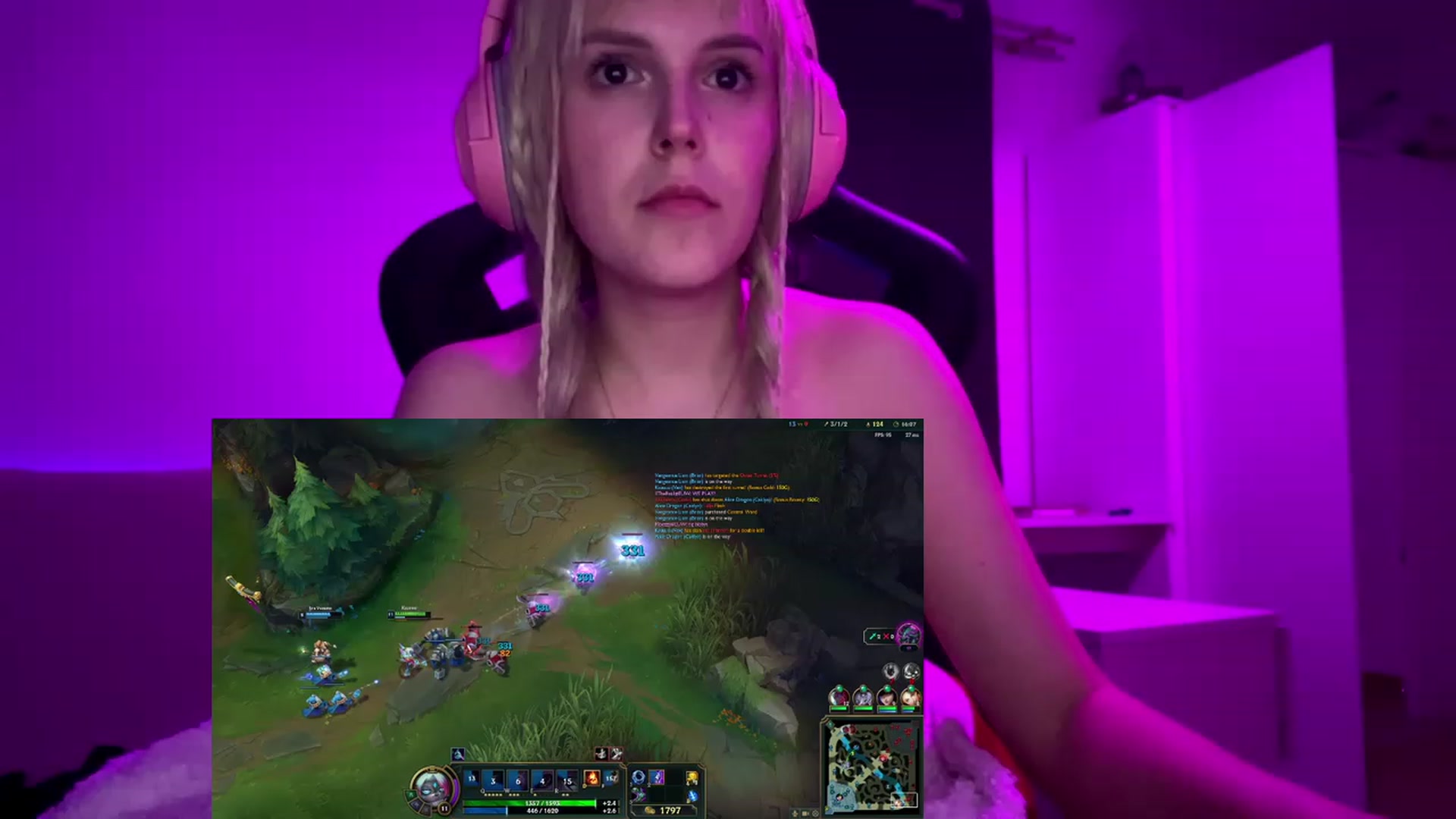 Gallery image thumbnail from crybabyKys's myfreecams stream on, 11/21/2023, 21:26 image 15 of 20