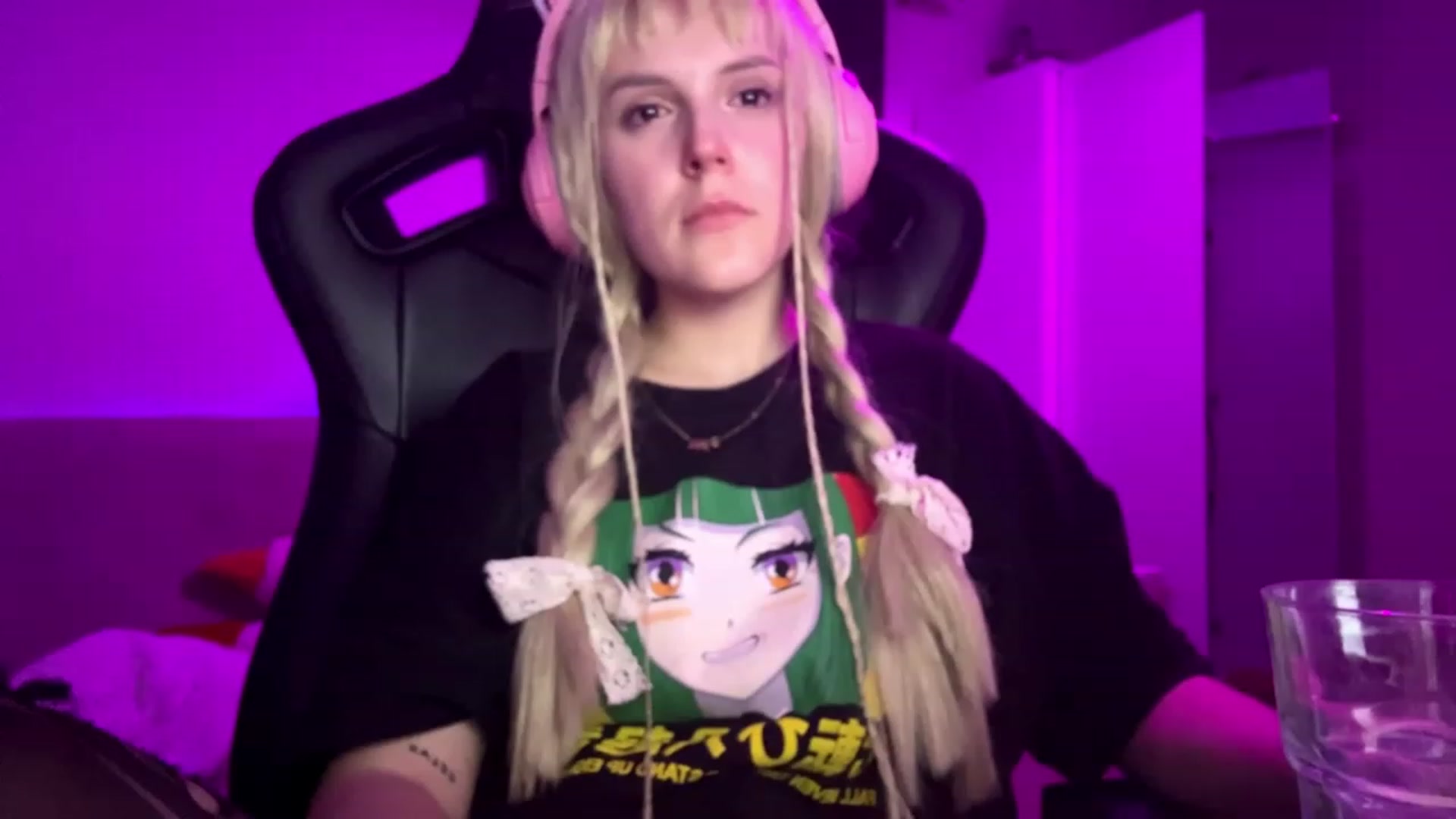 Gallery image thumbnail from crybabyKys's myfreecams stream on, 11/22/2023, 02:46 image 17 of 20
