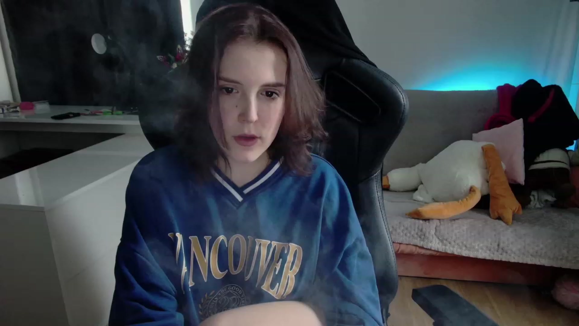 Gallery image thumbnail from crybabyKys's myfreecams stream on, 12/04/2023, 13:57 image 8 of 20