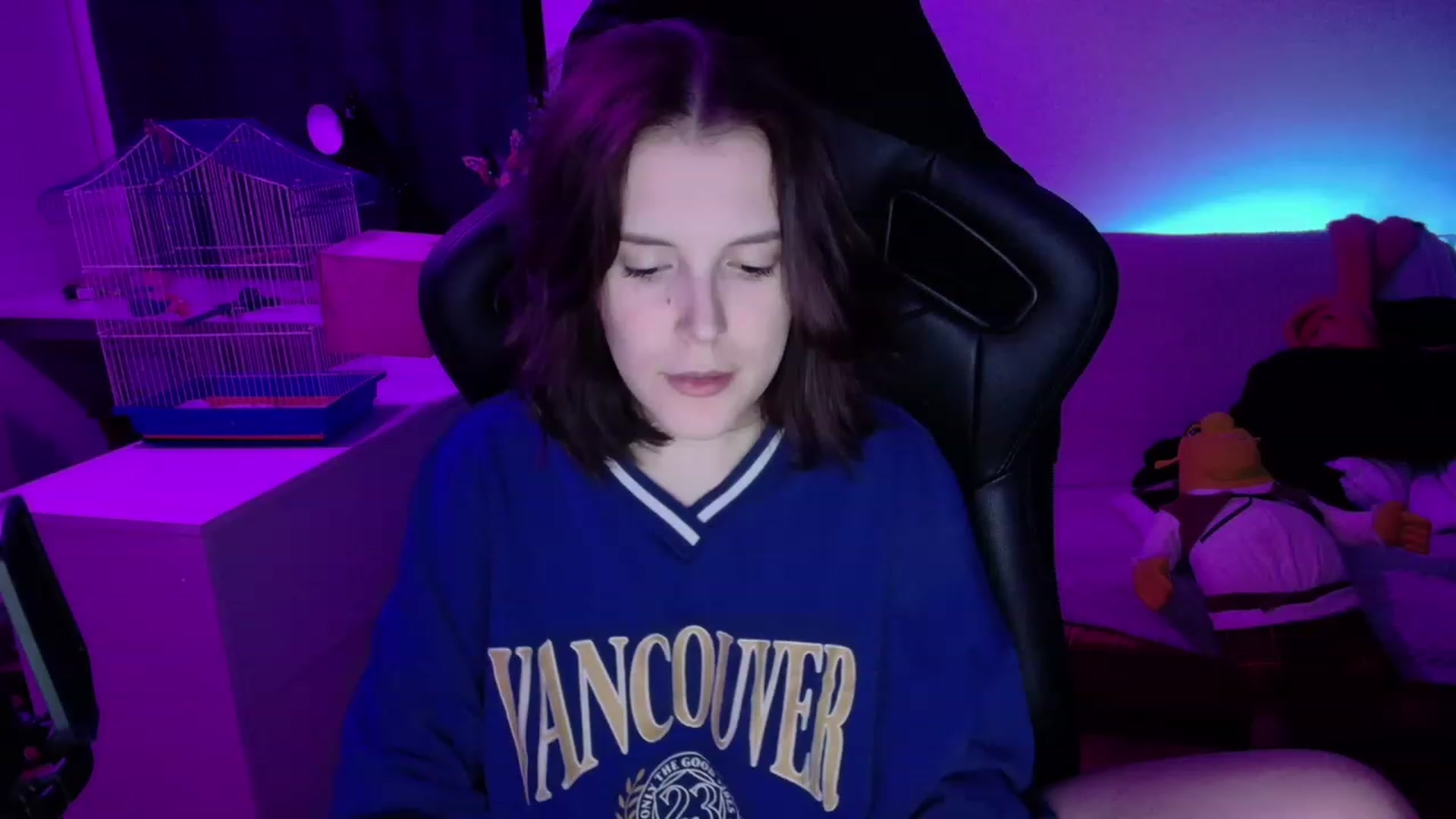 Gallery image thumbnail from crybabyKys's myfreecams stream on, 12/04/2023, 15:57 image 20 of 20