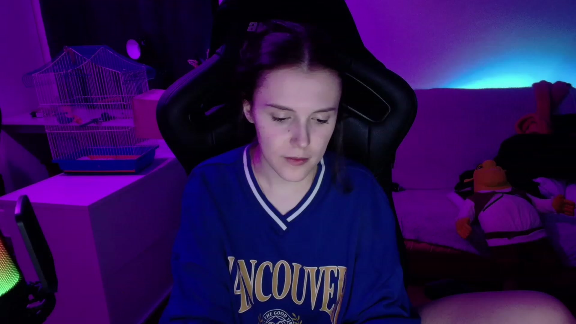 Gallery image thumbnail from crybabyKys's myfreecams stream on, 12/04/2023, 15:57 image 14 of 20