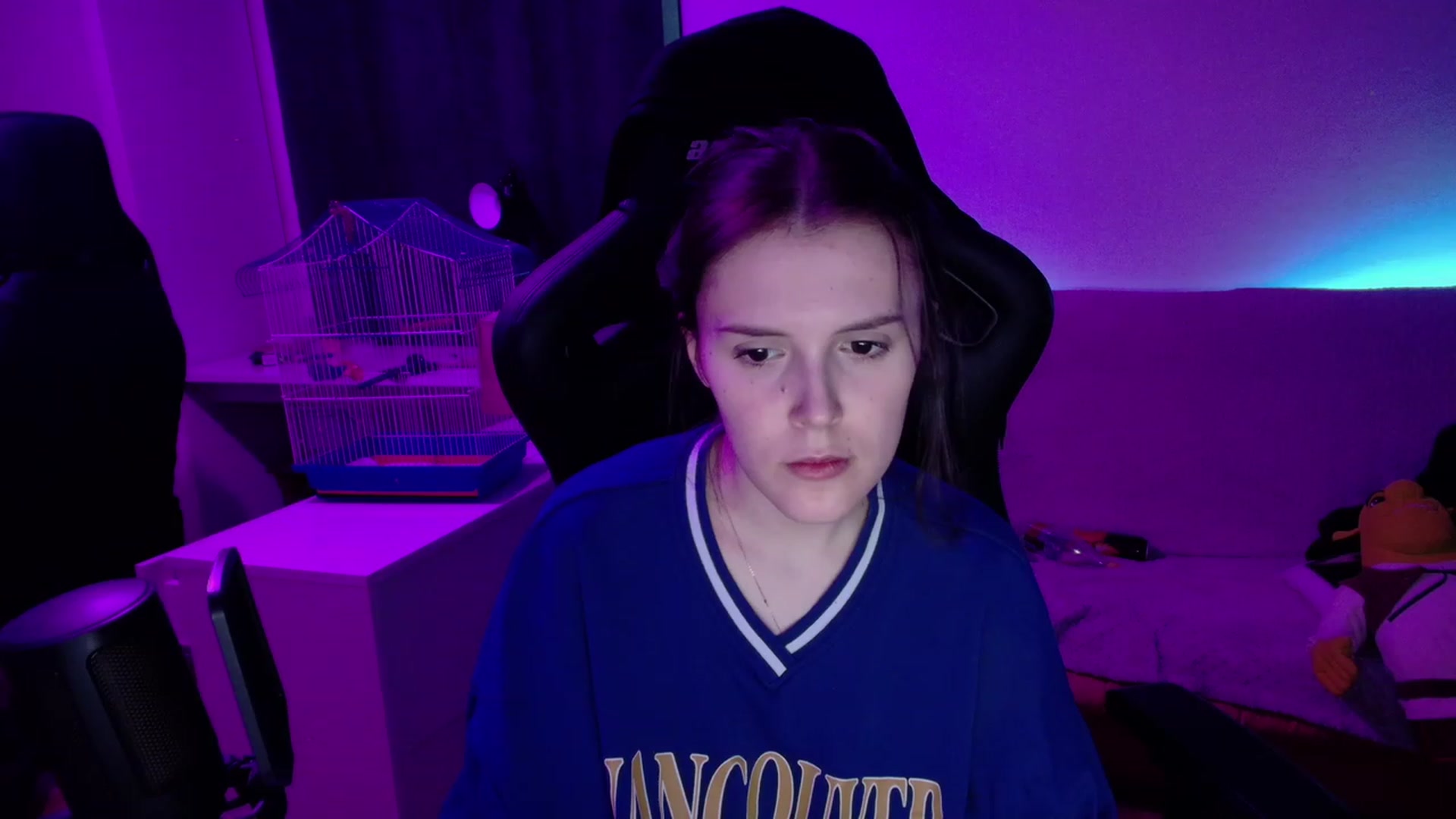 Gallery image thumbnail from crybabyKys's myfreecams stream on, 12/04/2023, 15:57 image 5 of 20