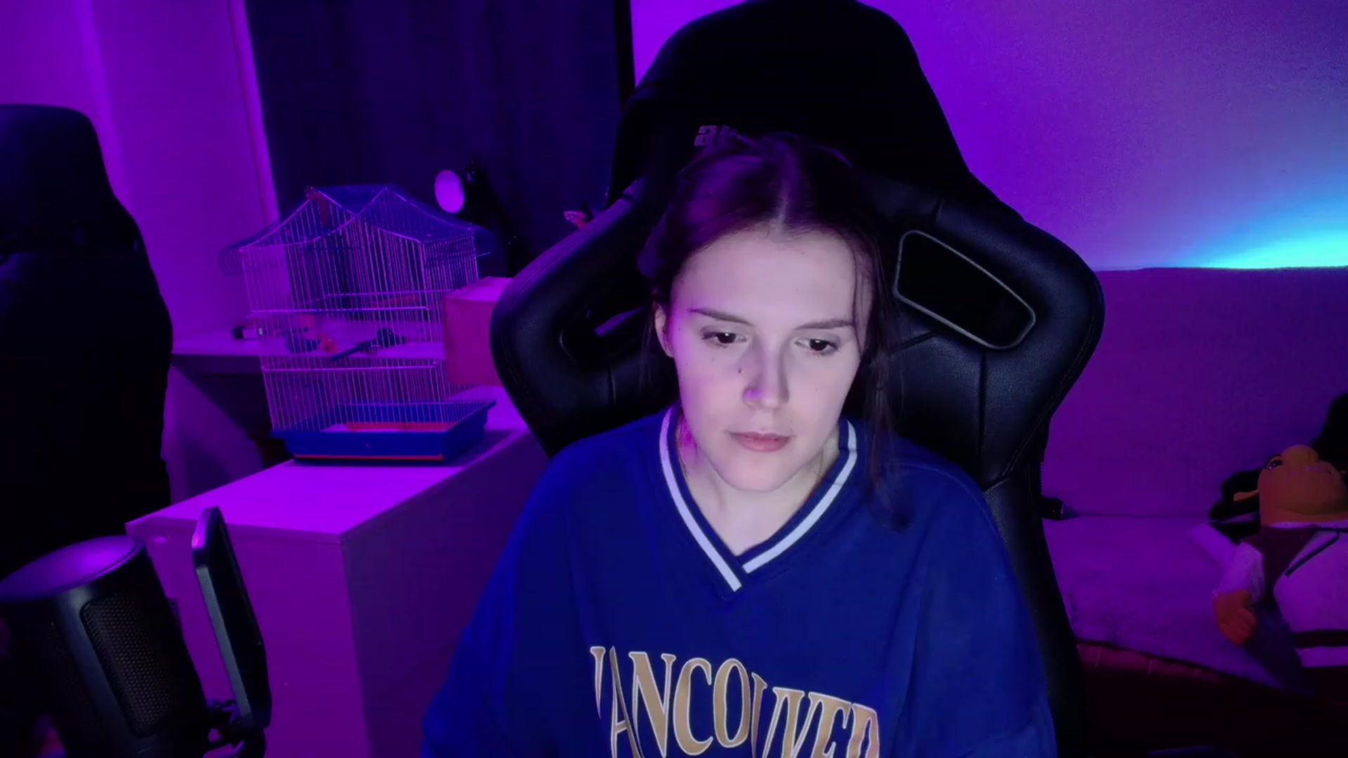 Gallery image thumbnail from crybabyKys's myfreecams stream on, 12/04/2023, 15:57 image 12 of 20
