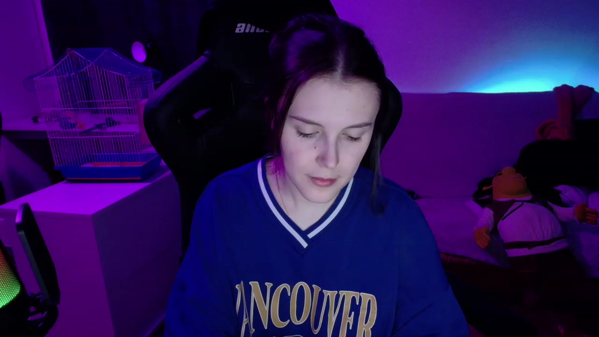 Gallery image thumbnail from crybabyKys's myfreecams stream on, 12/04/2023, 15:57 image 17 of 20