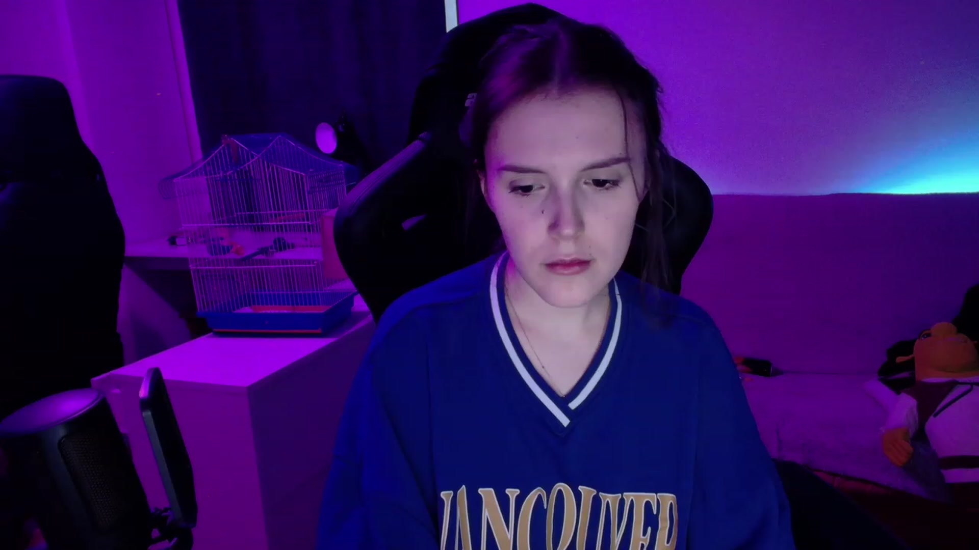 Gallery image thumbnail from crybabyKys's myfreecams stream on, 12/04/2023, 15:57 image 2 of 20