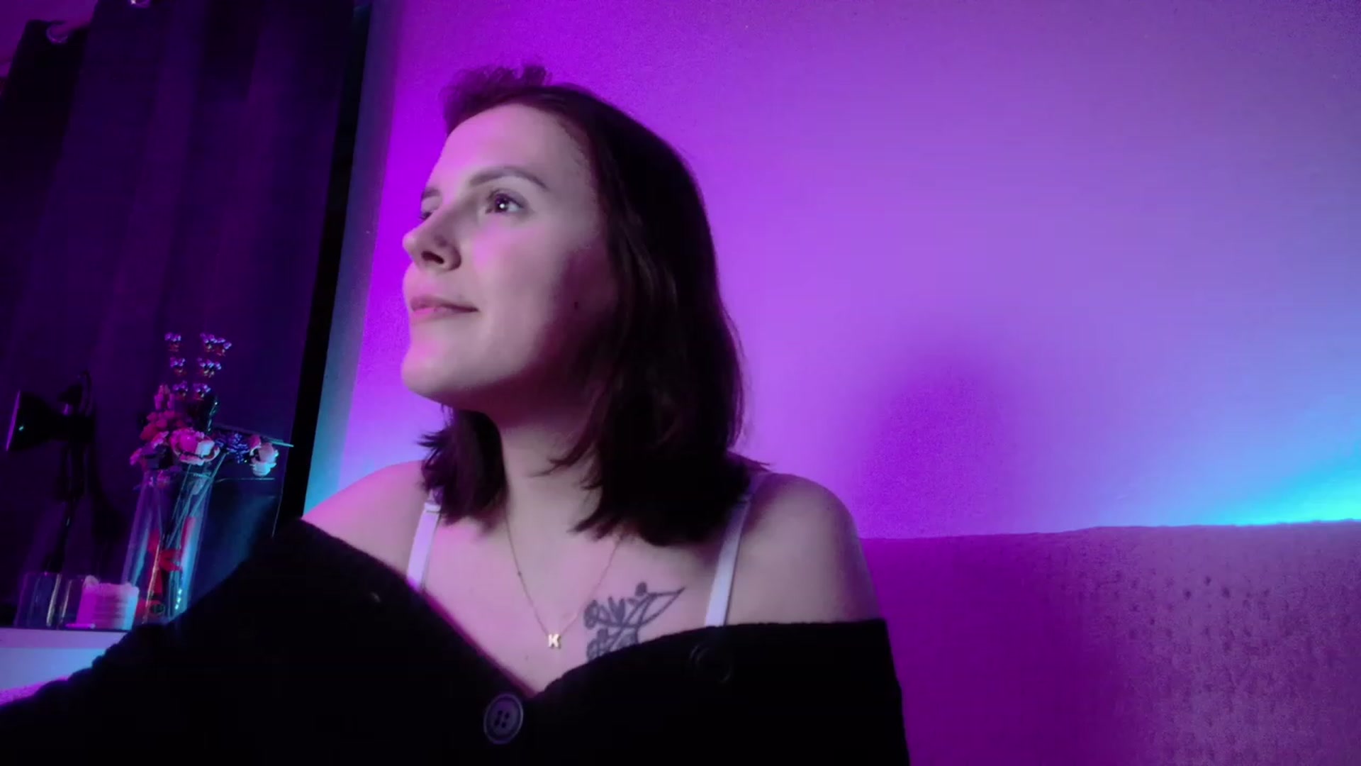 Gallery image thumbnail from crybabyKys's myfreecams stream on, 12/10/2023, 24:41 image 11 of 20
