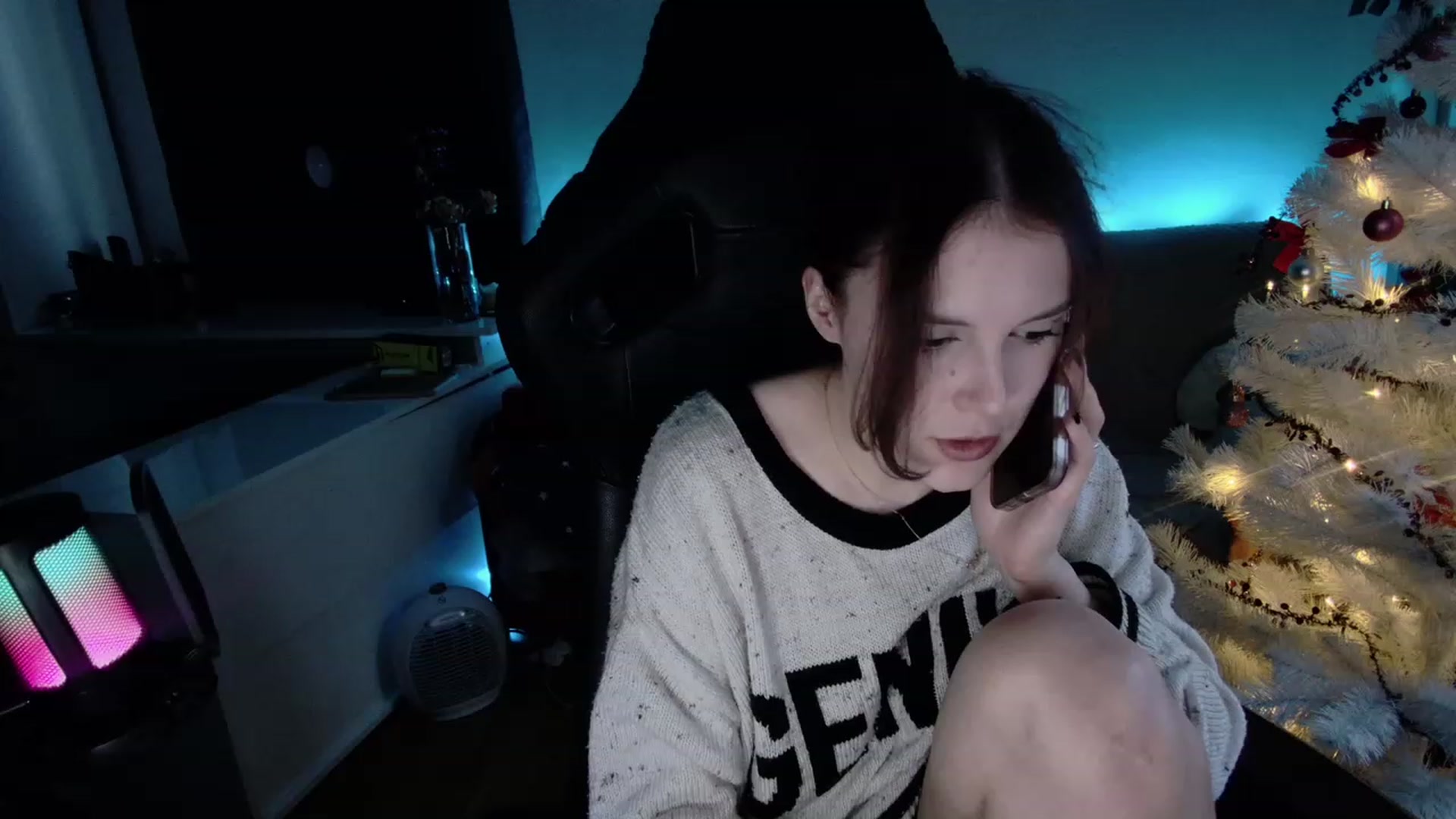 Gallery image thumbnail from crybabyKys's myfreecams stream on, 12/14/2023, 14:29 image 13 of 20