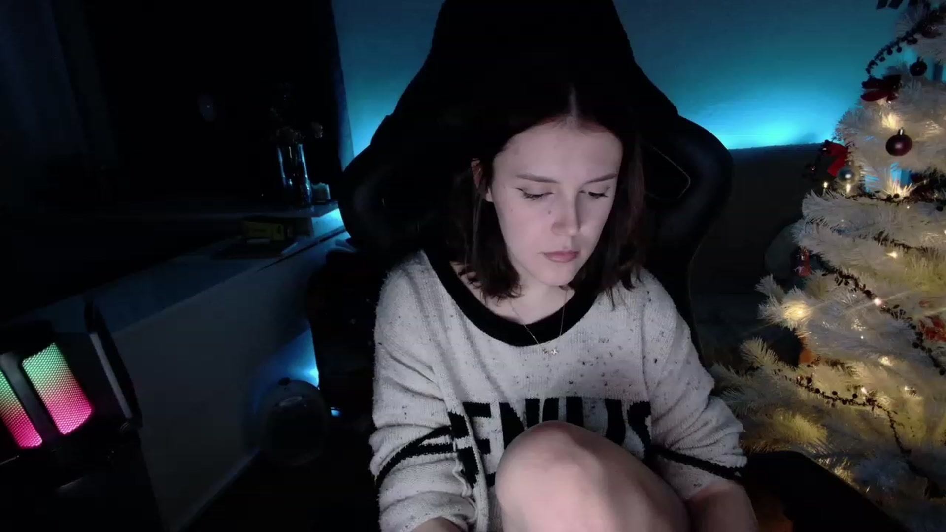 Gallery image thumbnail from crybabyKys's myfreecams stream on, 12/14/2023, 14:29 image 19 of 20