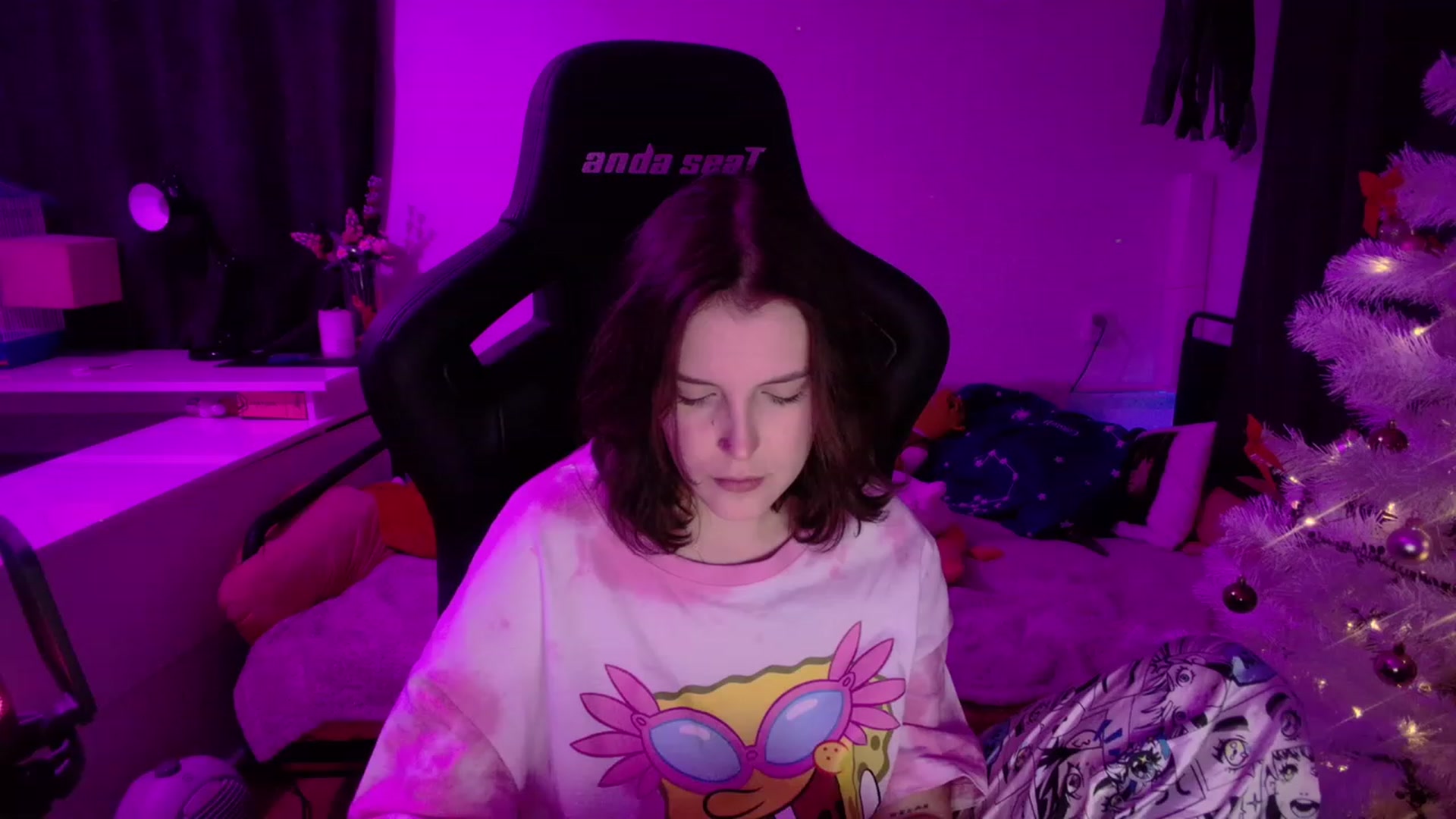 Gallery image thumbnail from crybabyKys's myfreecams stream on, 12/16/2023, 20:55 image 2 of 20