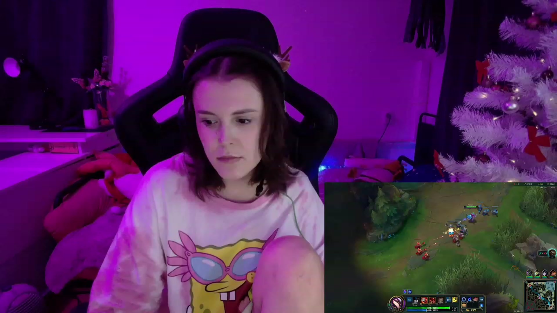 Gallery image thumbnail from crybabyKys's myfreecams stream on, 12/17/2023, 18:32 image 4 of 20