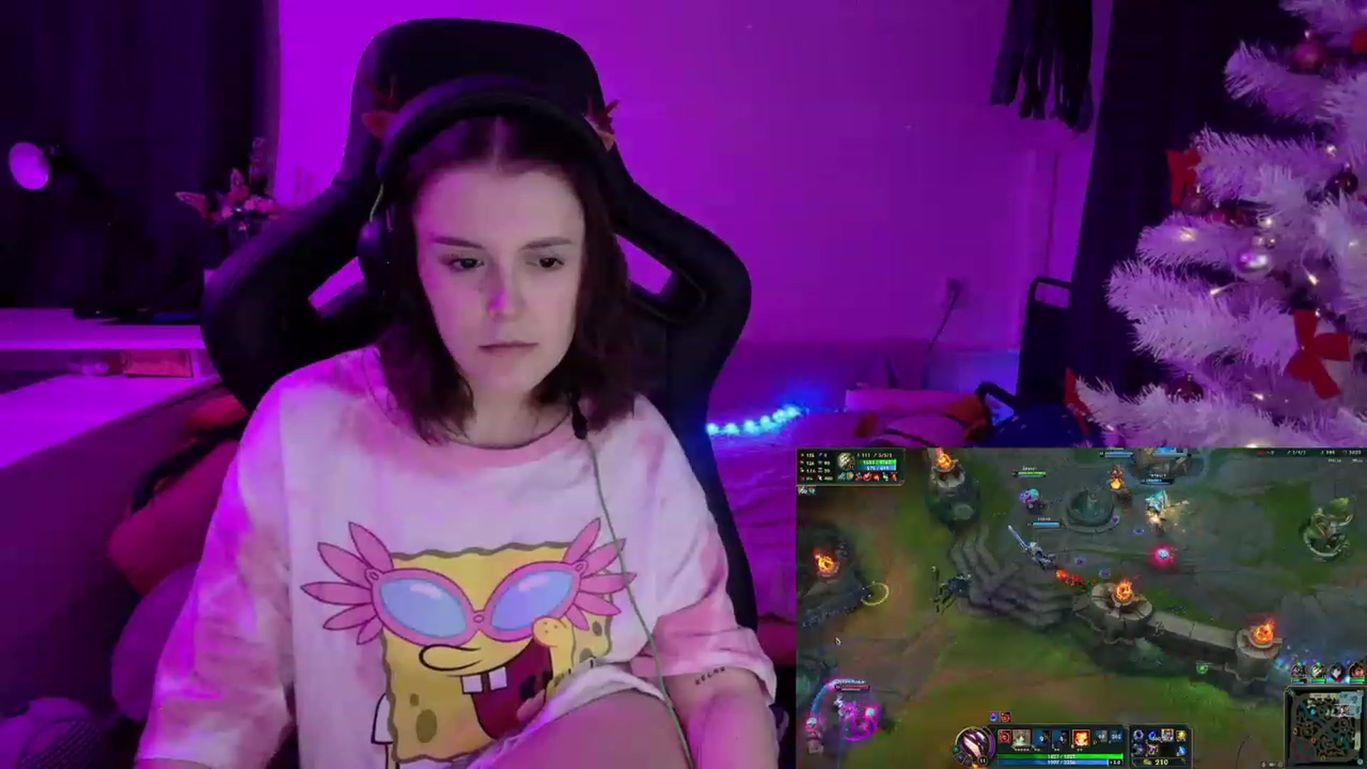 Gallery image thumbnail from crybabyKys's myfreecams stream on, 12/17/2023, 18:32 image 11 of 20