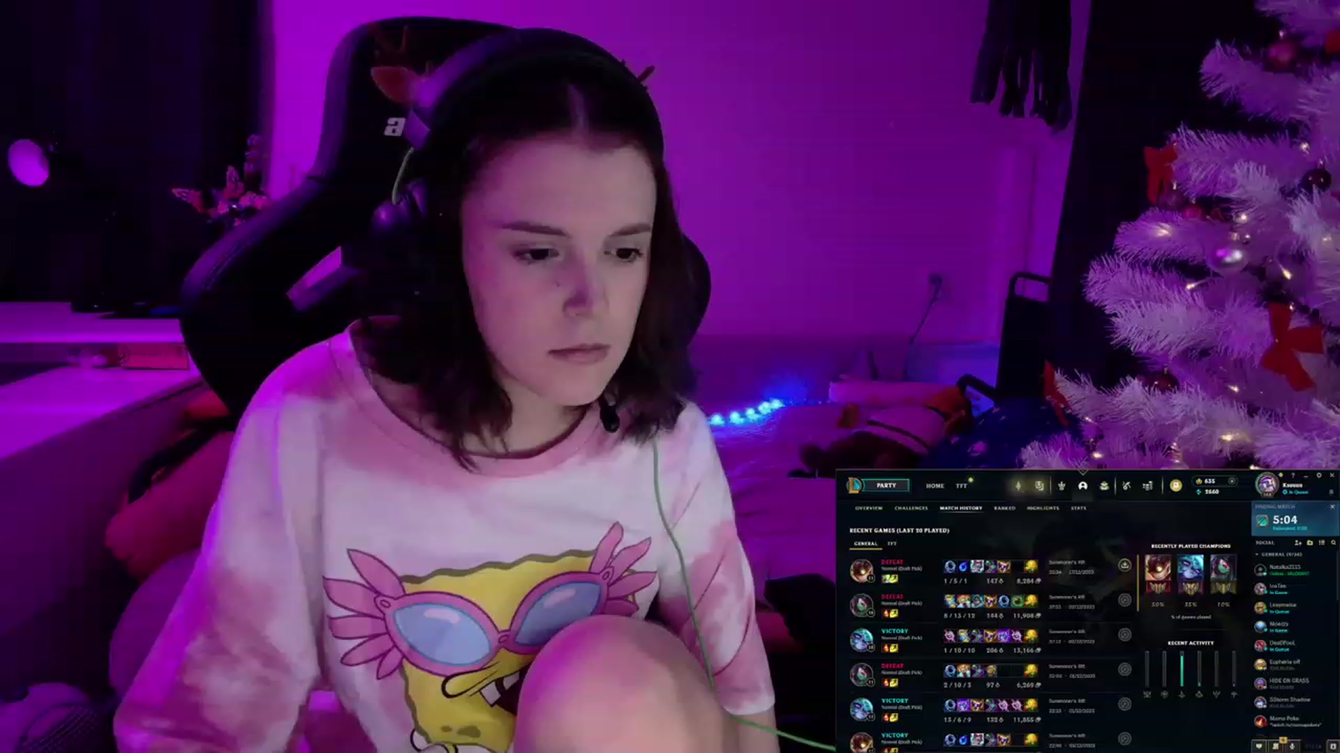 Gallery image thumbnail from crybabyKys's myfreecams stream on, 12/17/2023, 18:32 image 14 of 20