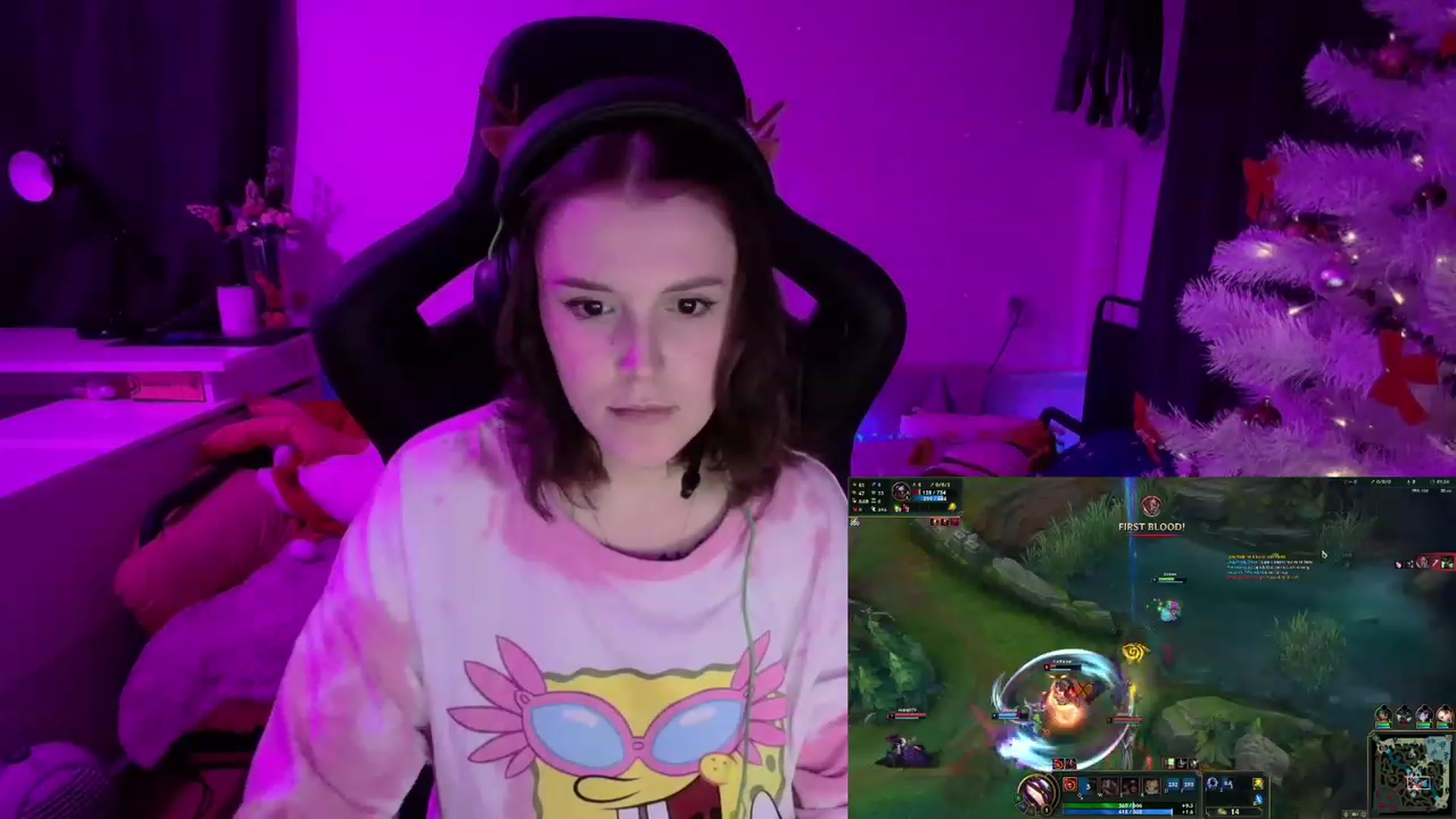 Gallery image thumbnail from crybabyKys's myfreecams stream on, 12/17/2023, 18:32 image 17 of 20