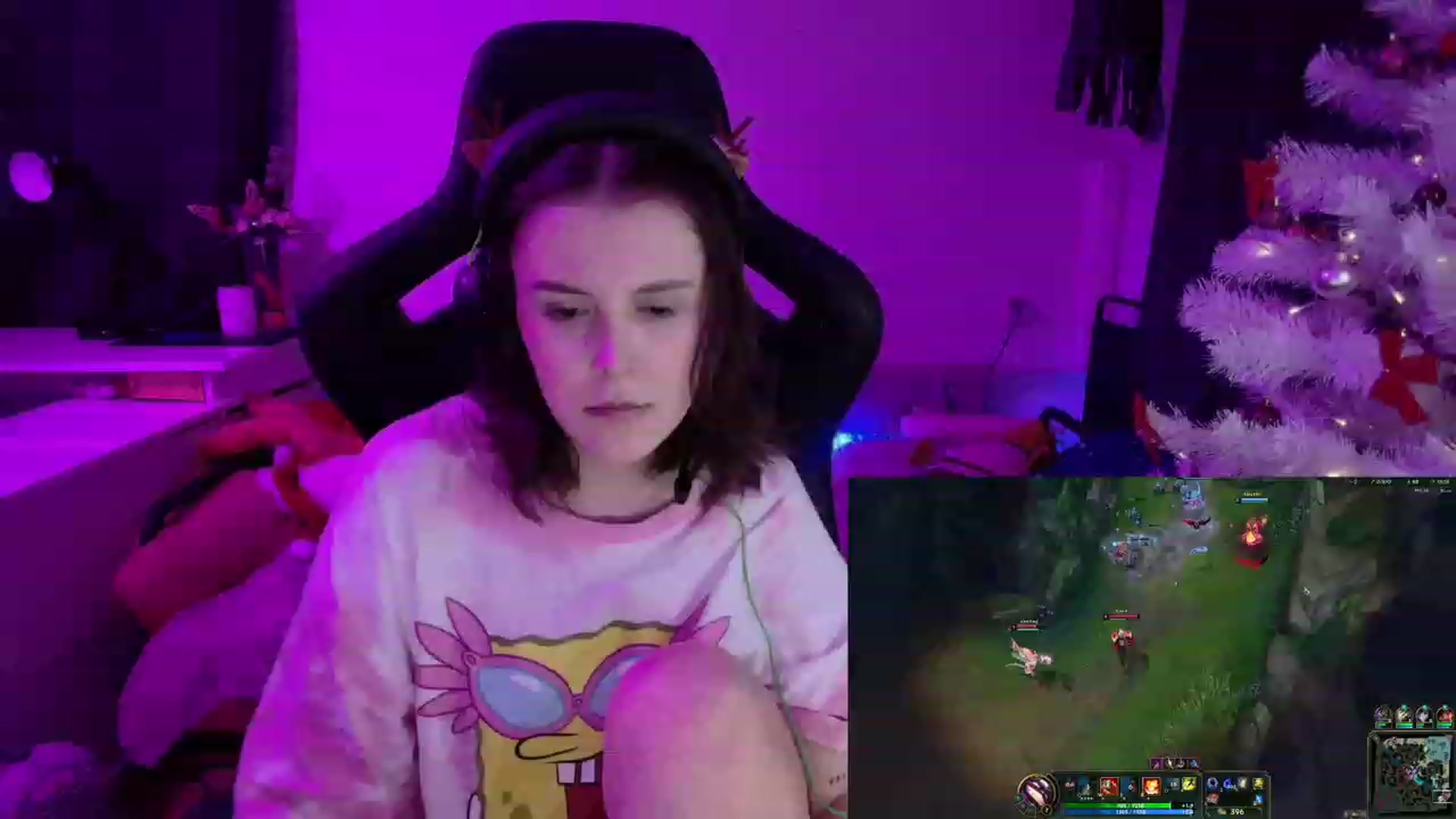 Gallery image thumbnail from crybabyKys's myfreecams stream on, 12/17/2023, 18:32 image 5 of 20