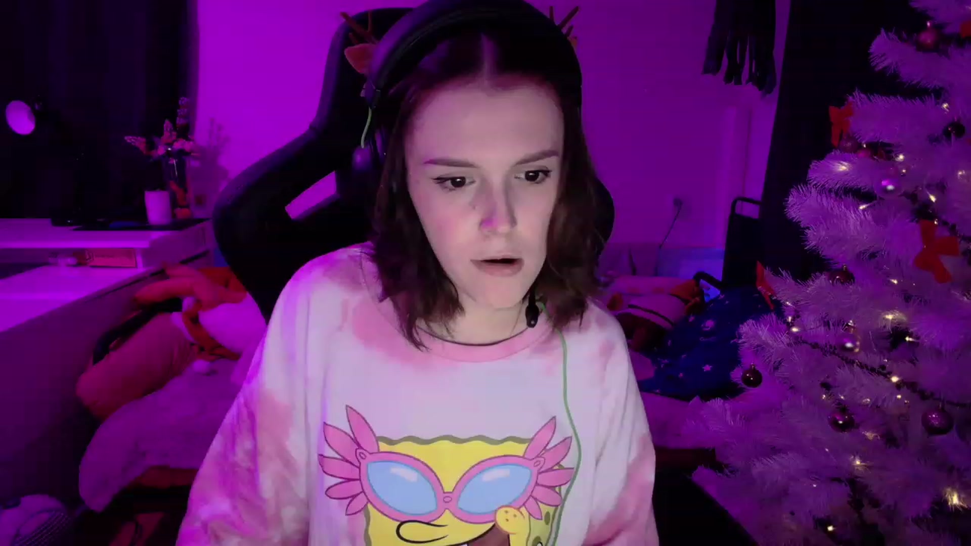 Gallery image thumbnail from crybabyKys's myfreecams stream on, 12/17/2023, 18:54 image 15 of 20