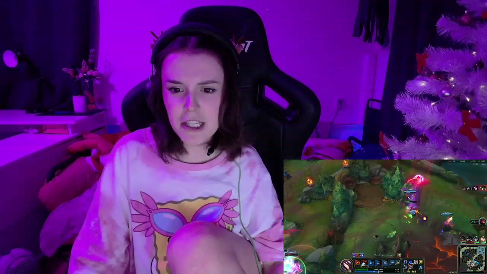 Gallery image thumbnail from crybabyKys's myfreecams stream on, 12/17/2023, 18:54 image 6 of 20