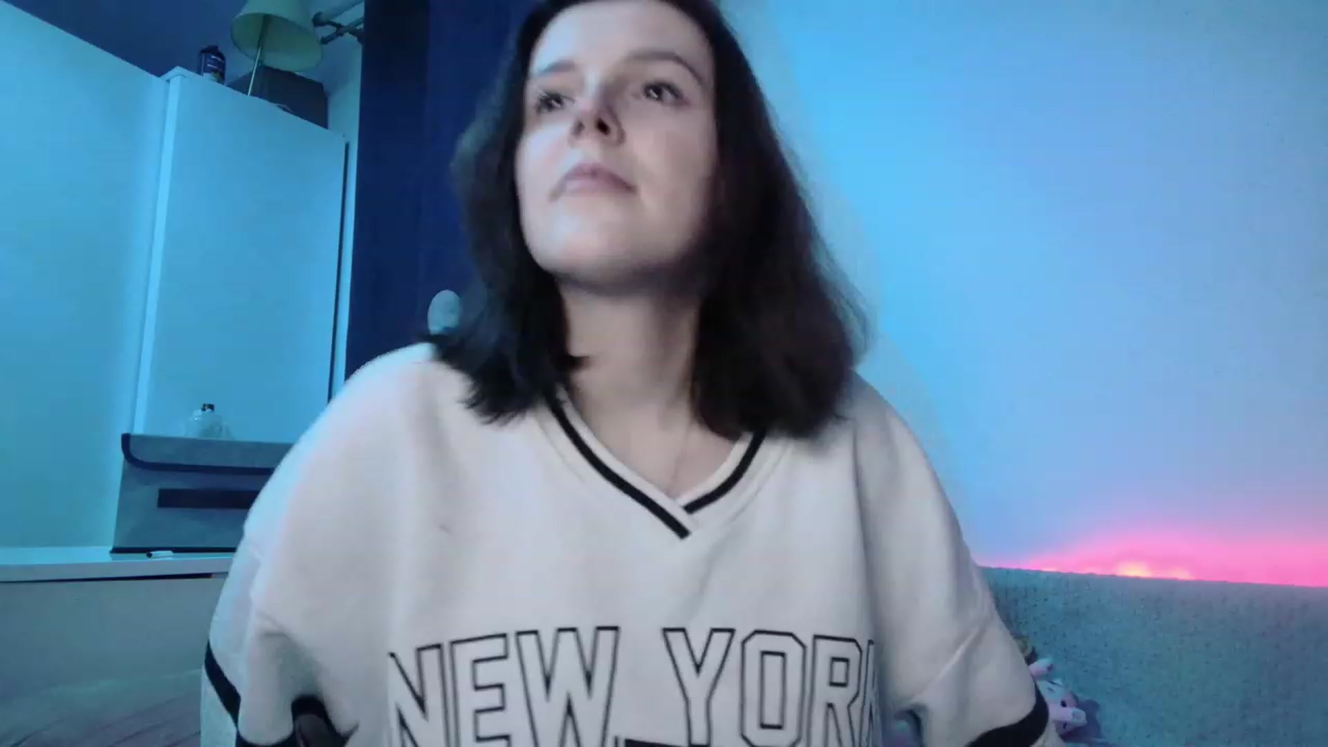 Gallery image thumbnail from crybabyKys's myfreecams stream on, 12/23/2023, 20:02 image 12 of 20