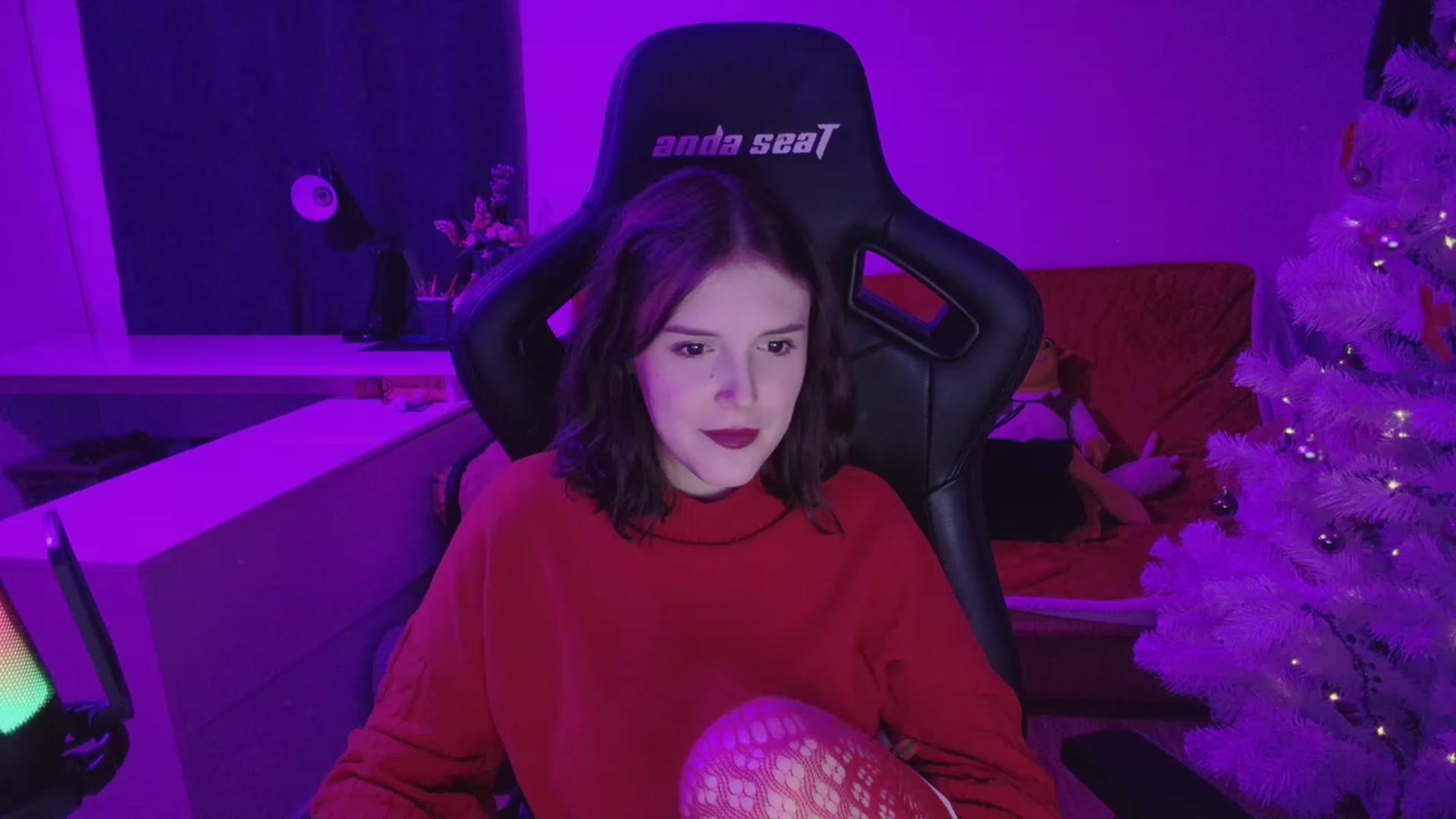 Gallery image thumbnail from crybabyKys's myfreecams stream on, 12/26/2023, 24:03 image 9 of 20