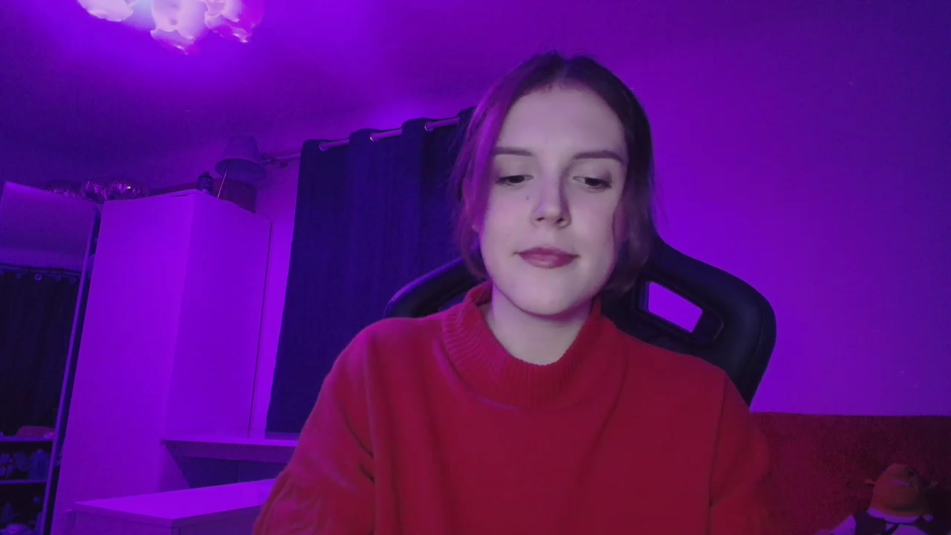 Gallery image thumbnail from crybabyKys's myfreecams stream on, 12/26/2023, 24:03 image 20 of 20