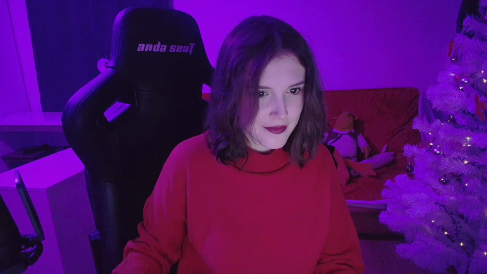 Gallery image thumbnail from crybabyKys's myfreecams stream on, 12/26/2023, 24:03 image 5 of 20
