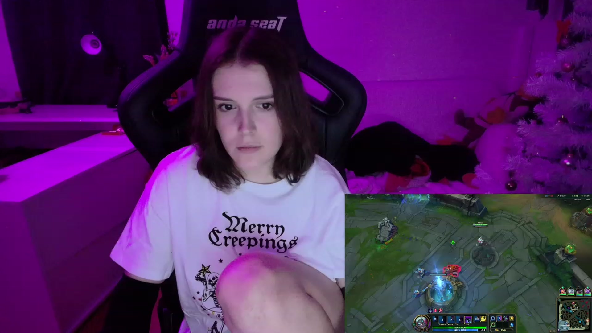Gallery image thumbnail from crybabyKys's myfreecams stream on, 12/28/2023, 21:33 image 15 of 20