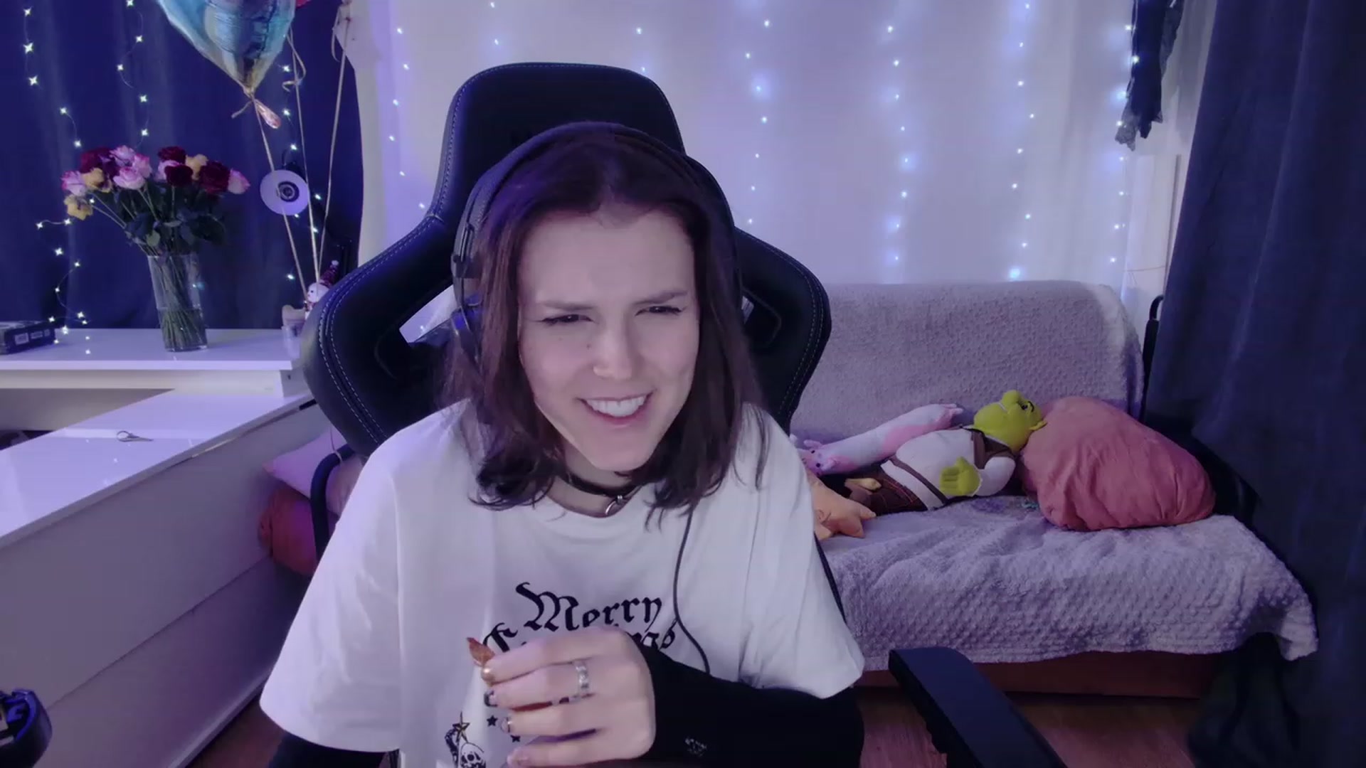 Gallery image thumbnail from crybabyKys's myfreecams stream on, 01/07/2024, 09:56 image 10 of 20