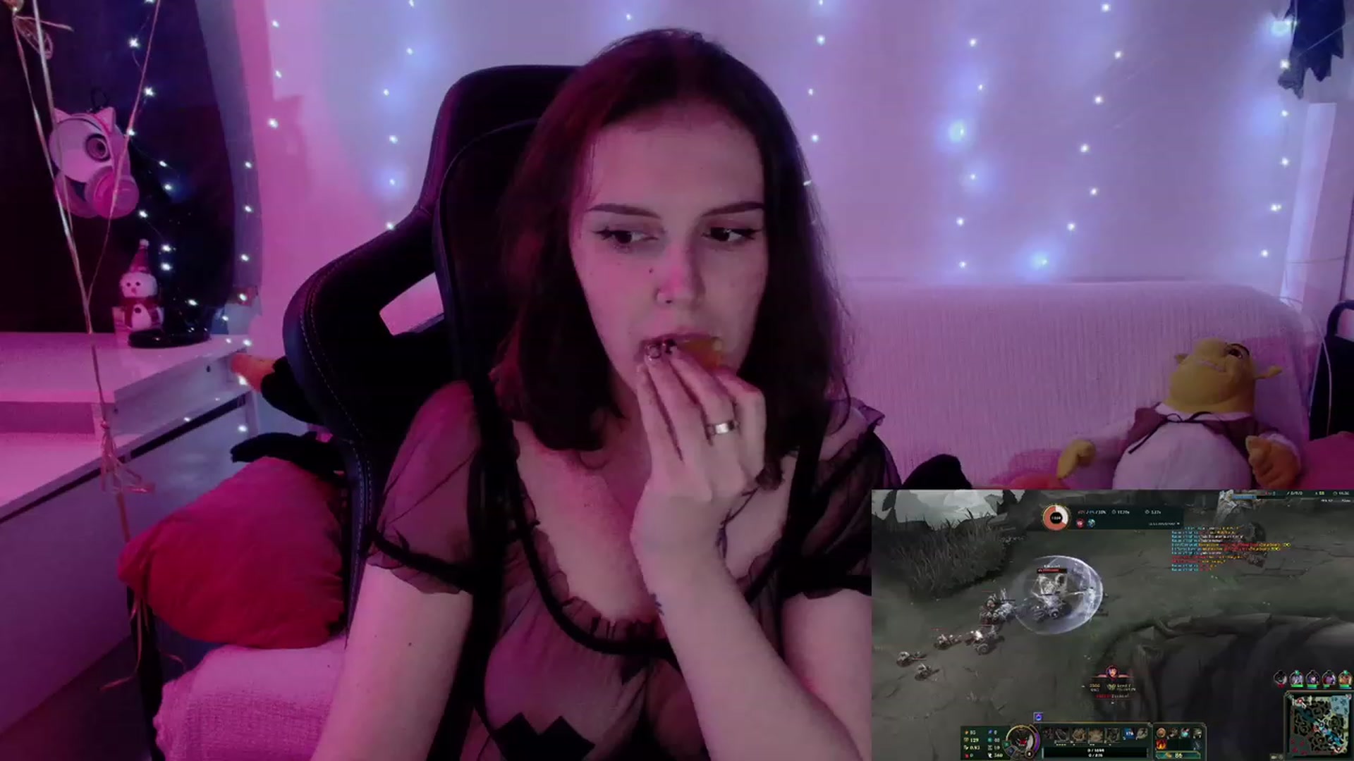 Gallery image thumbnail from crybabyKys's myfreecams stream on, 01/15/2024, 19:06 image 7 of 20