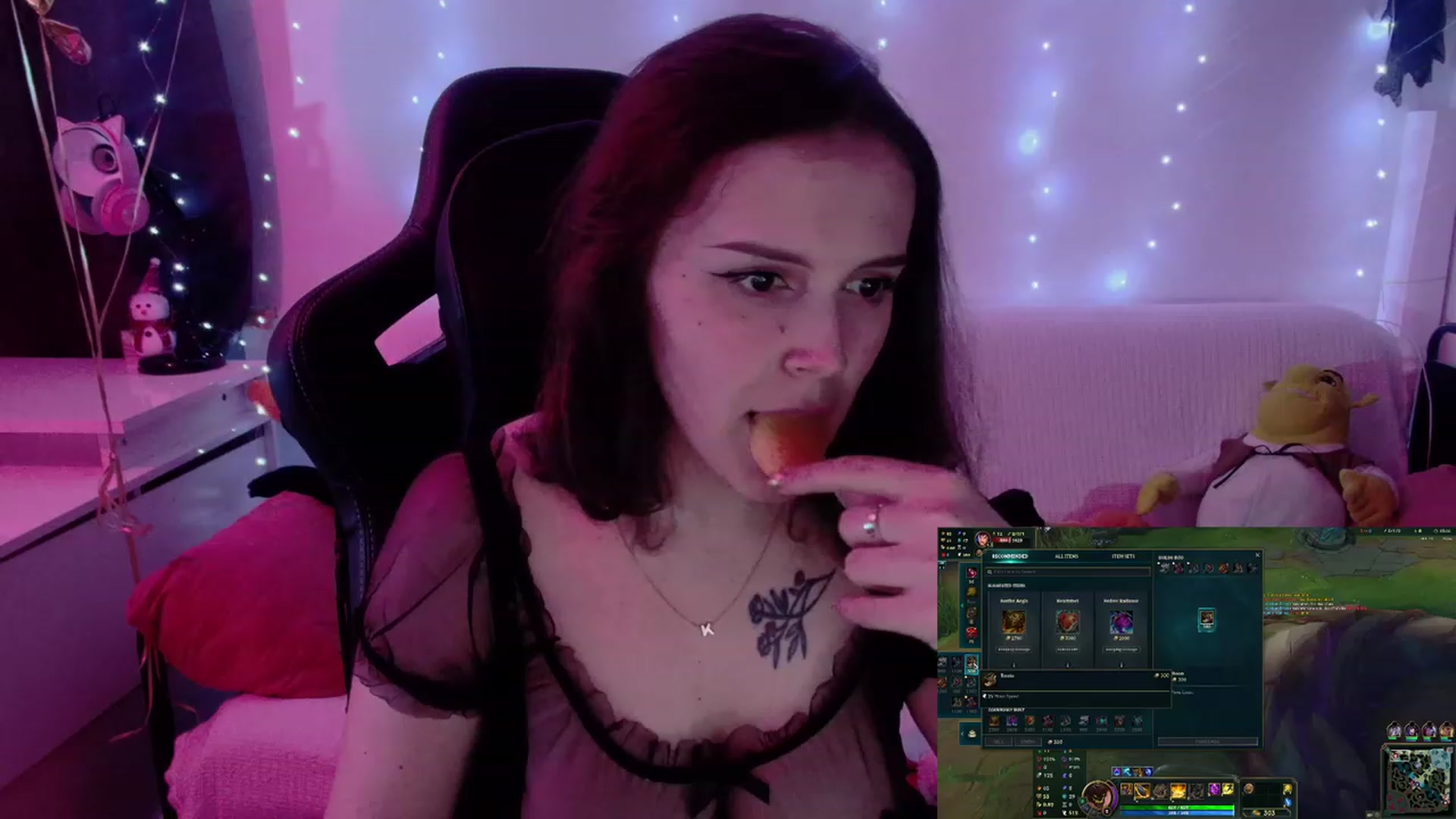 Gallery image thumbnail from crybabyKys's myfreecams stream on, 01/15/2024, 19:06 image 2 of 20