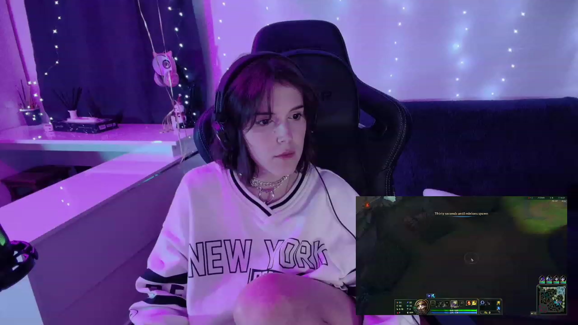 Gallery image thumbnail from crybabyKys's myfreecams stream on, 01/17/2024, 21:36 image 14 of 20