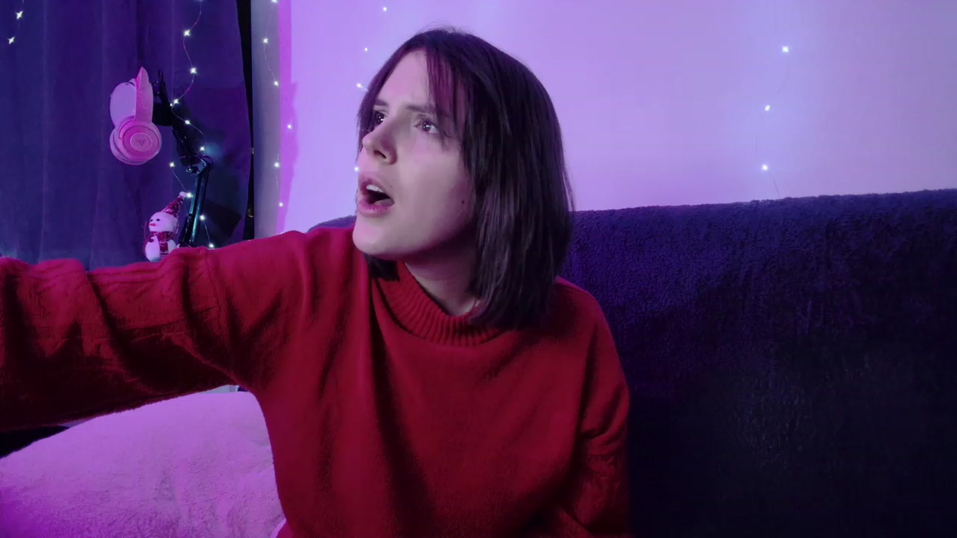 Gallery image thumbnail from crybabyKys's myfreecams stream on, 01/18/2024, 17:05 image 15 of 20