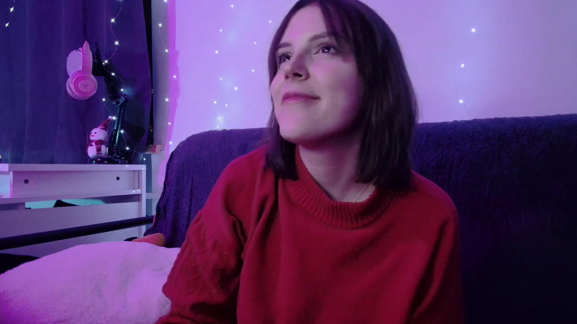 Gallery image thumbnail from crybabyKys's myfreecams stream on, 01/18/2024, 17:05 image 17 of 20