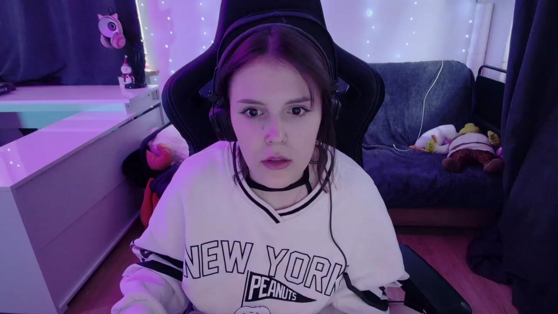 Gallery image thumbnail from crybabyKys's myfreecams stream on, 01/21/2024, 13:11 image 11 of 20