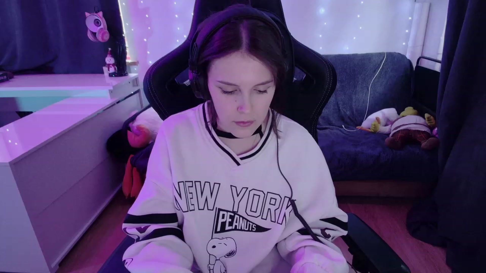 Gallery image thumbnail from crybabyKys's myfreecams stream on, 01/21/2024, 13:11 image 9 of 20
