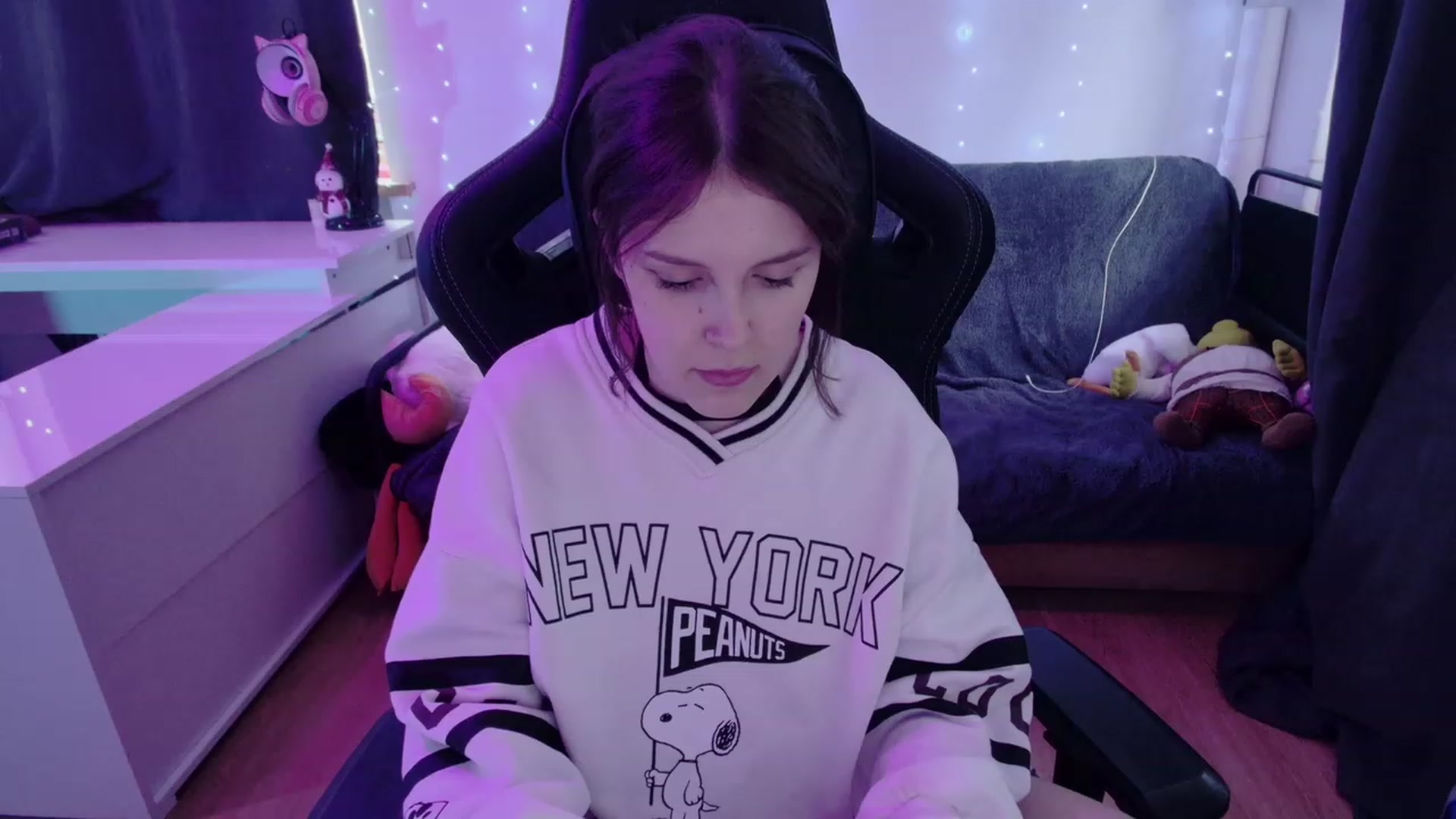 Gallery image thumbnail from crybabyKys's myfreecams stream on, 01/21/2024, 13:11 image 1 of 20