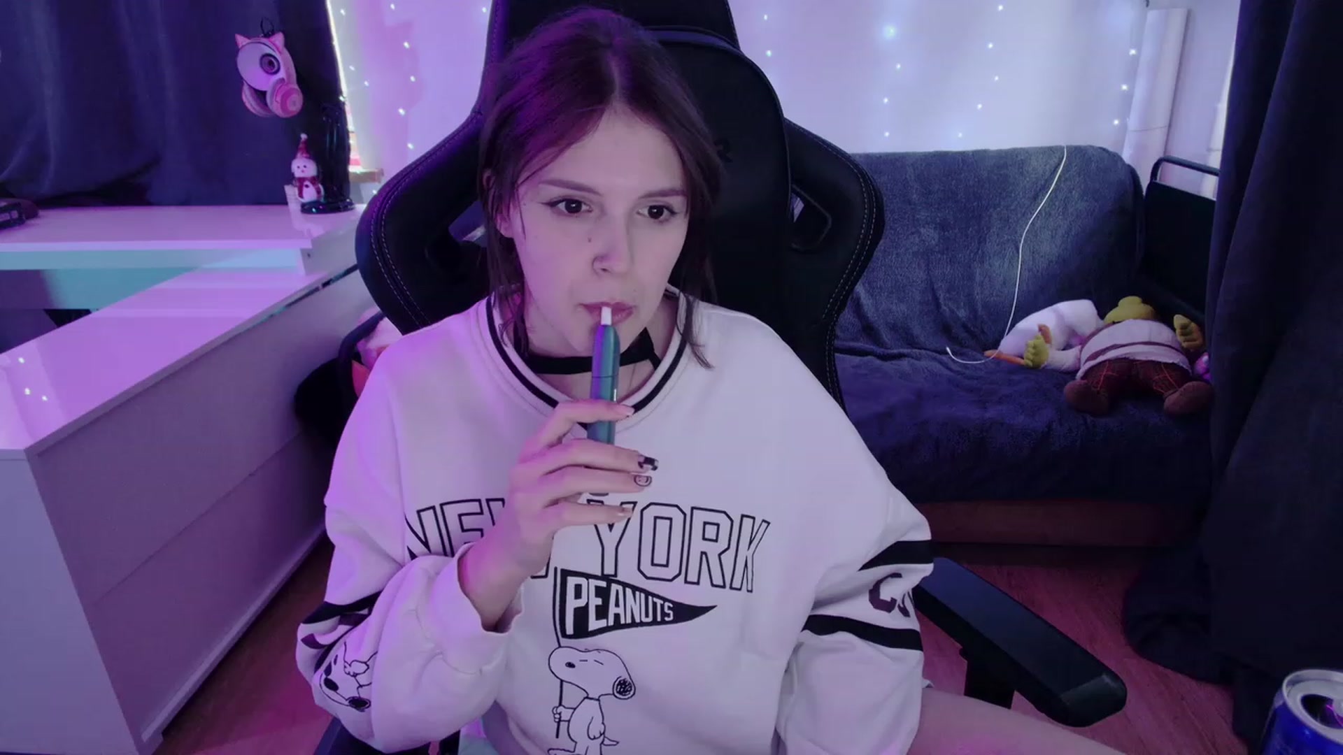 Gallery image thumbnail from crybabyKys's myfreecams stream on, 01/21/2024, 13:11 image 2 of 20