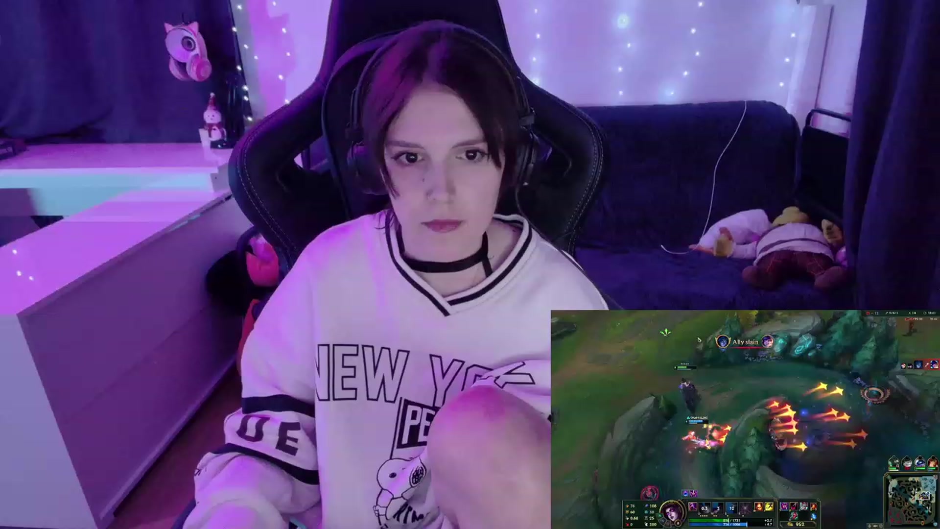 Gallery image thumbnail from crybabyKys's myfreecams stream on, 01/21/2024, 16:37 image 9 of 20